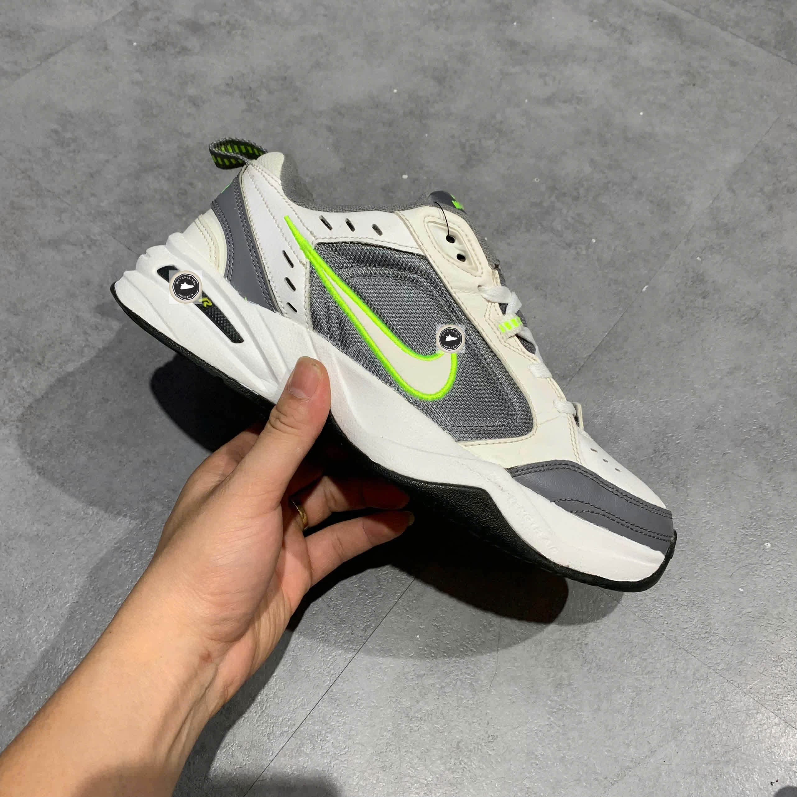 🔥 Giày Nike Air Monarch IV 'White Navy' 415445-102 – SIZE 40 – PVN23241 – CHÍNH HÃNG