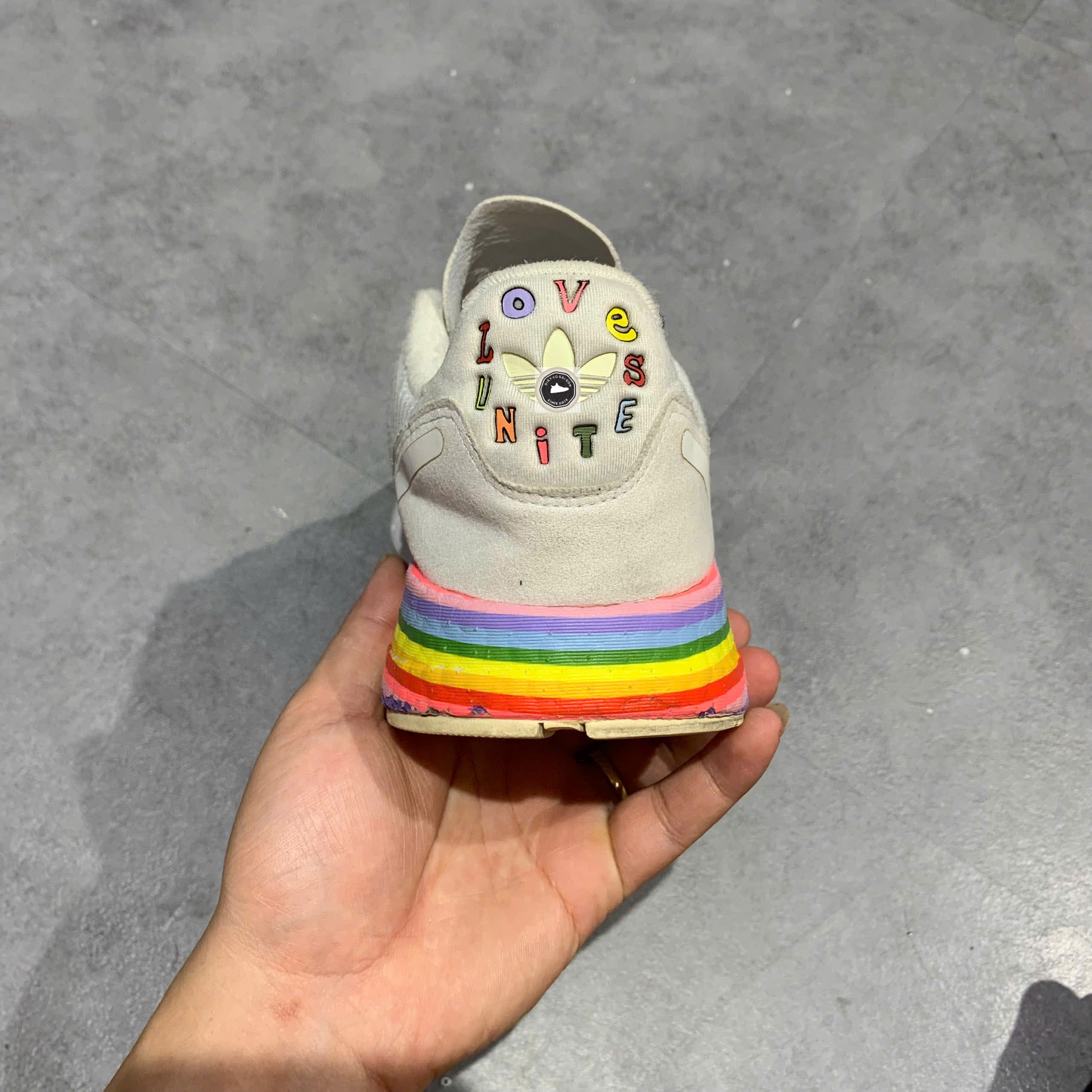 🔥 ADIDAS ZX 1K BOOST ‘PRIDE’ – SIZE 40 2/3 – PVN23344 – CHÍNH HÃNG