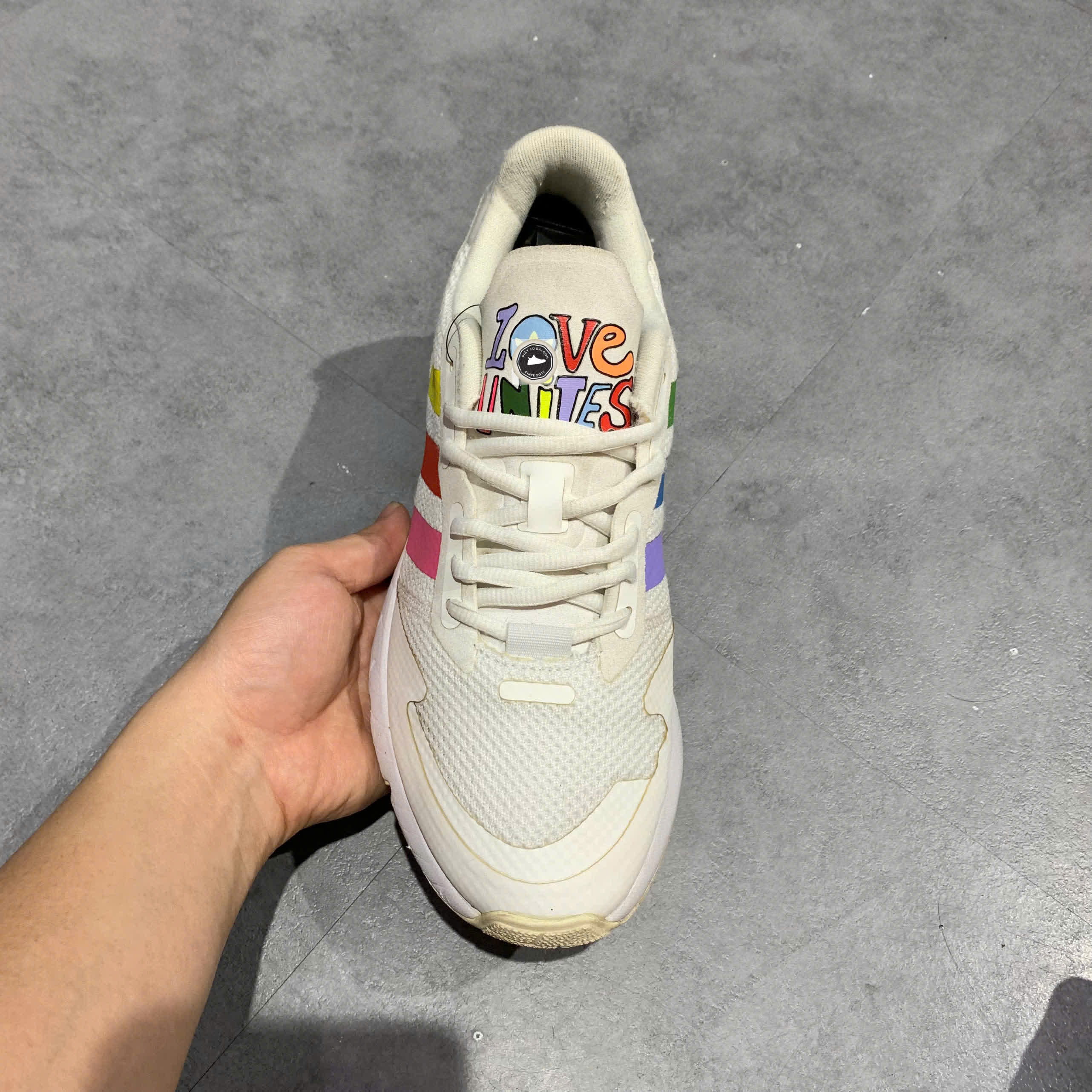 🔥 ADIDAS ZX 1K BOOST ‘PRIDE’ – SIZE 40 2/3 – PVN23344 – CHÍNH HÃNG