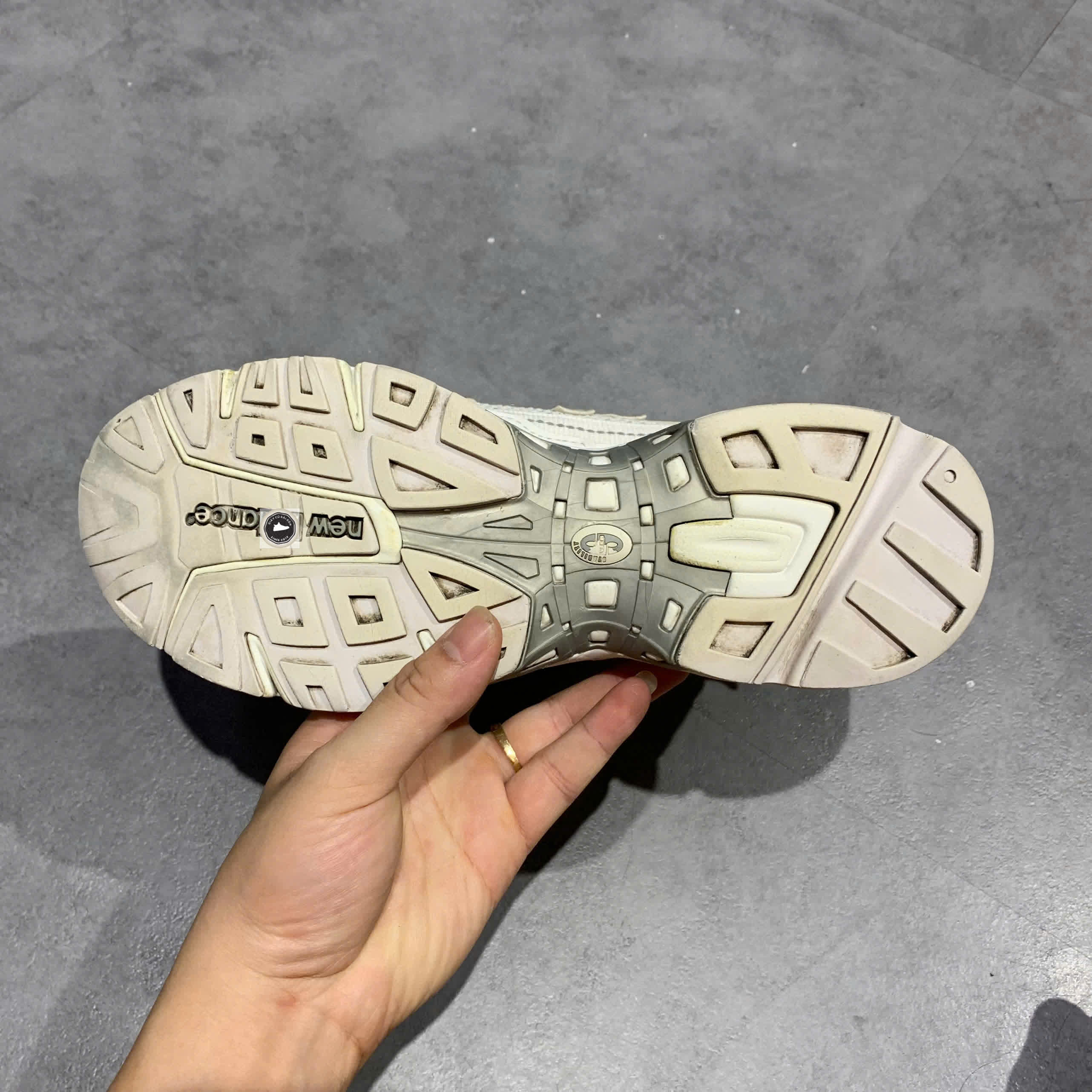 🔥 New Balance 827 Adzorb 'White' ML827AAD – SIZE 40 – PVN23329 – CHÍNH HÃNG