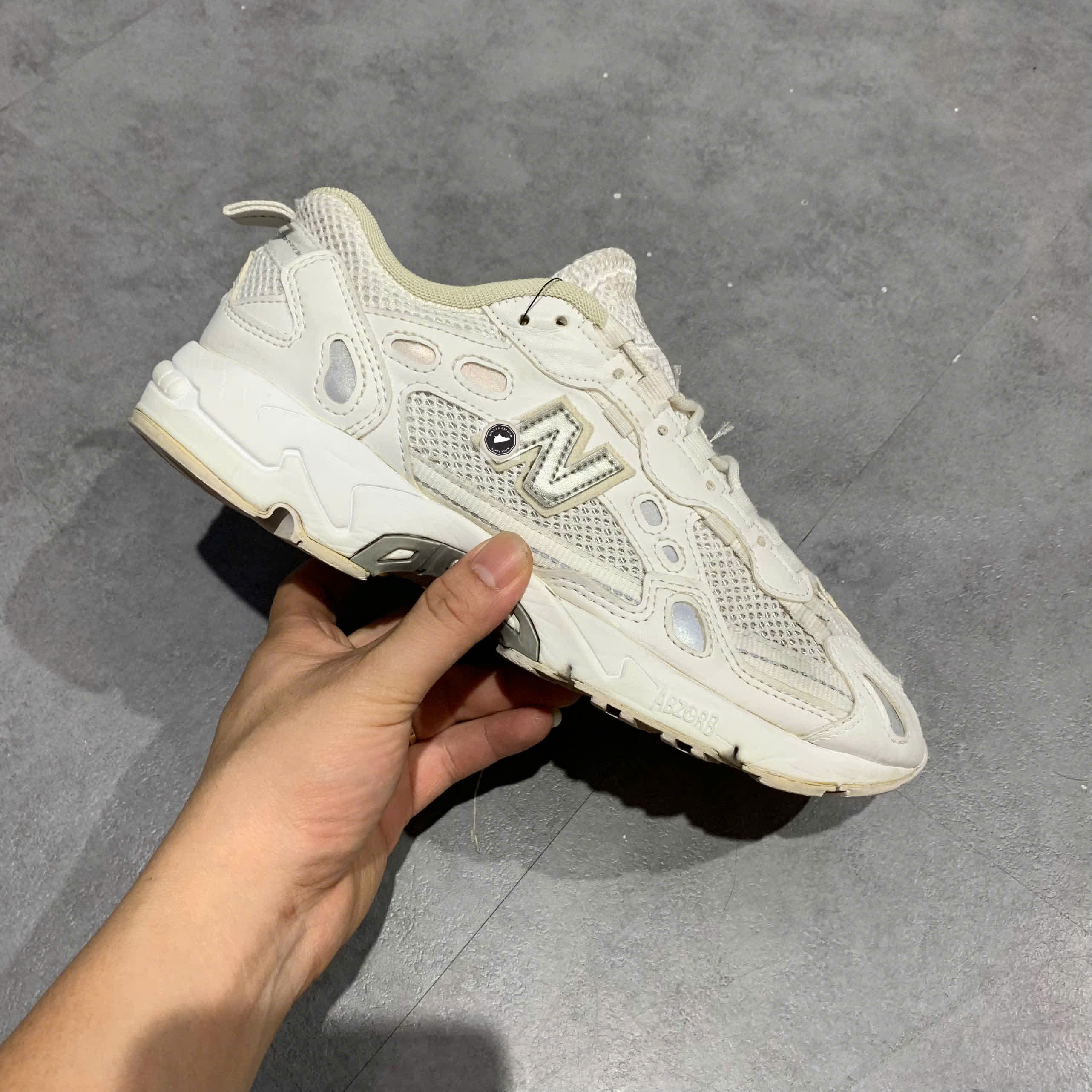 🔥 New Balance 827 Adzorb 'White' ML827AAD – SIZE 40 – PVN23329 – CHÍNH HÃNG