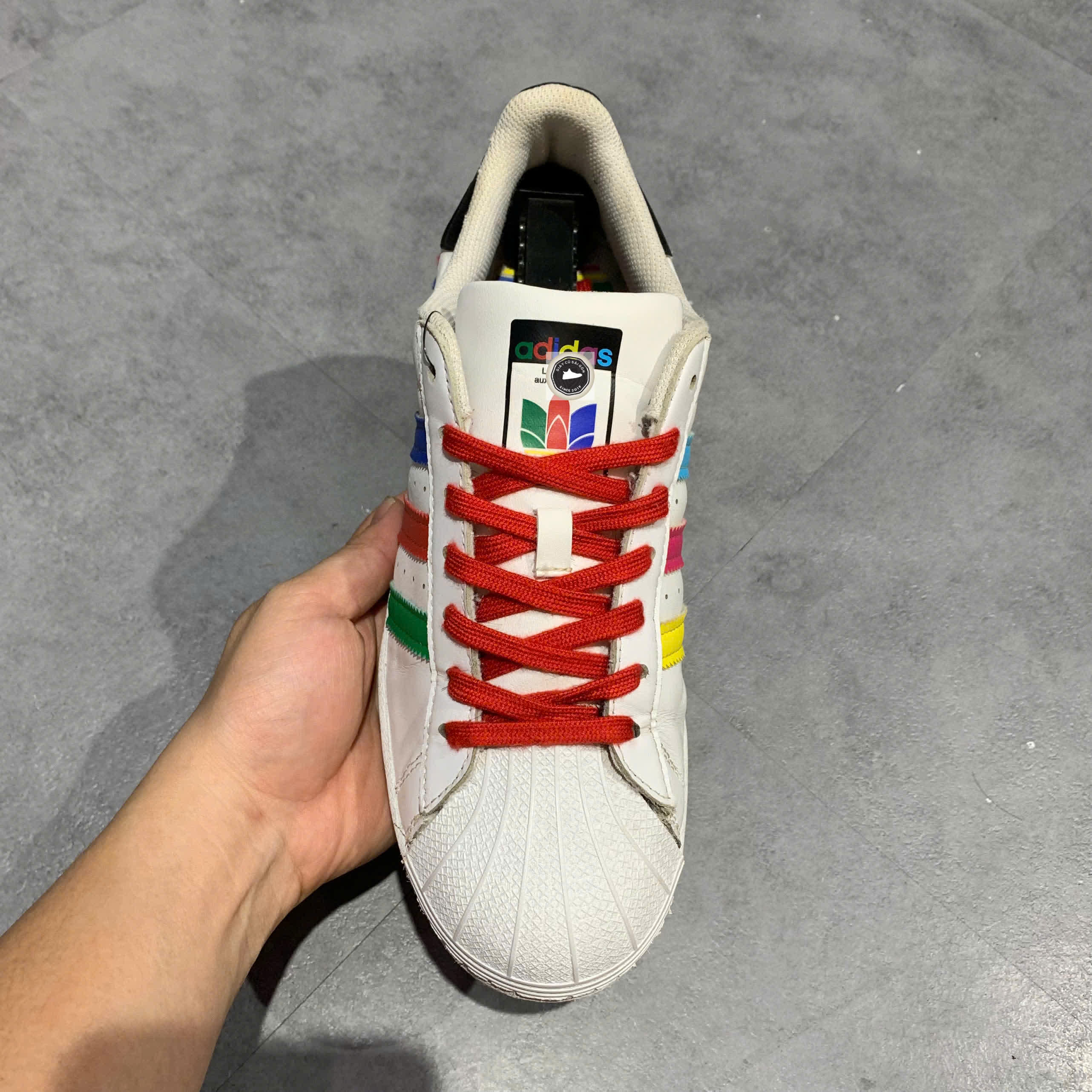 🔥 ADIDAS SUPERSTAR ‘COLORFUL TREFOIL’ – SIZE 41 1/3 – PVN23177 – CHÍNH HÃNG