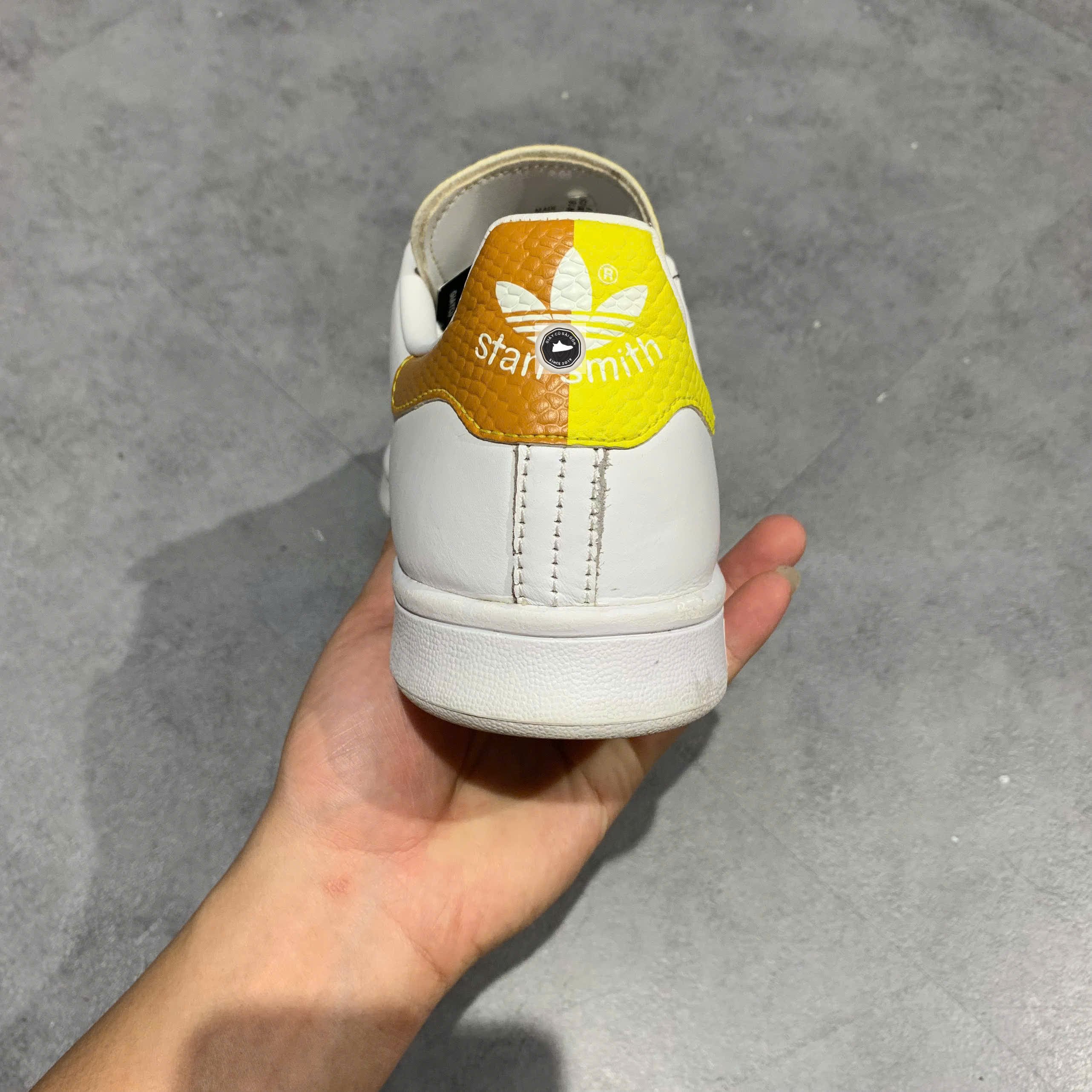 🔥 ADIDAS STAN SMITH ‘SNAKESKIN LEGACY GOLD YELLOW’ – SIZE 43 1/3 – PVN23478 – CHÍNH HÃNG
