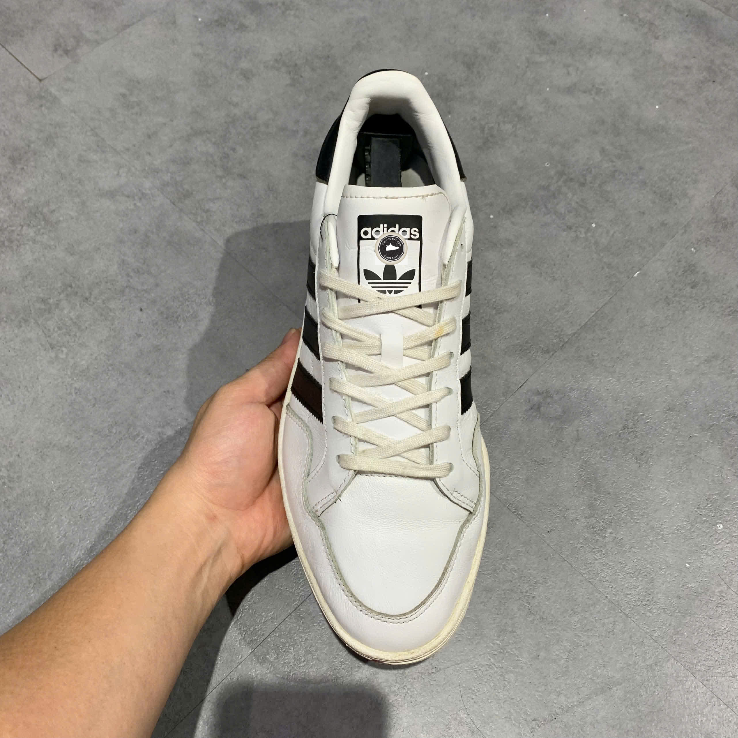 🔥 ADIDAS TEAM COURT ‘CLOUD WHITE’ – SIZE 43 1/3 – PVN23644 – CHÍNH HÃNG