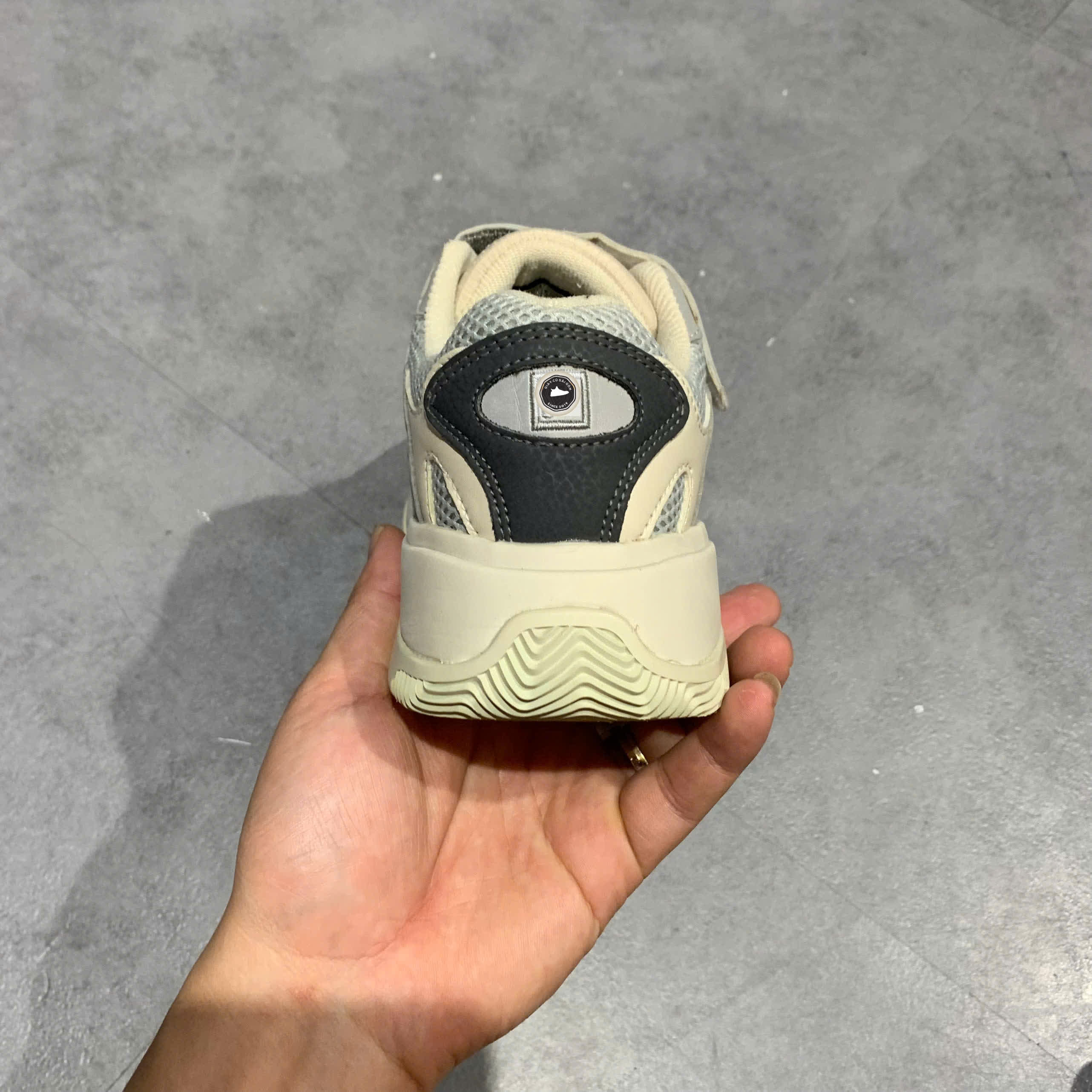 🔥 Fila Shoe (model 3XM01575D 050) – SIZE 36 ½ – PVN23930 – CHÍNH HÃNG