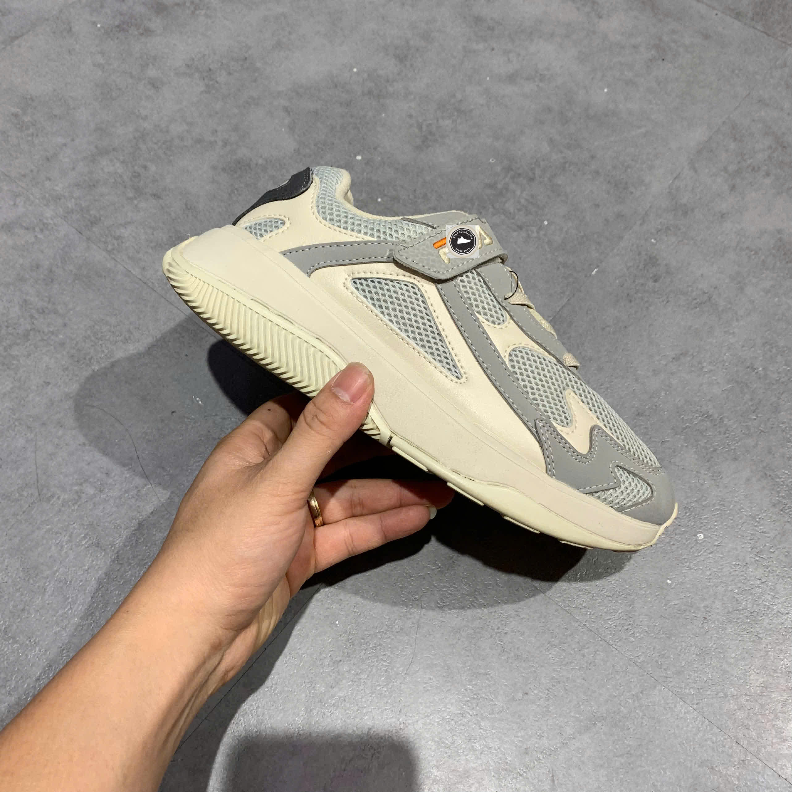 🔥 Fila Shoe (model 3XM01575D 050) – SIZE 36 ½ – PVN23930 – CHÍNH HÃNG