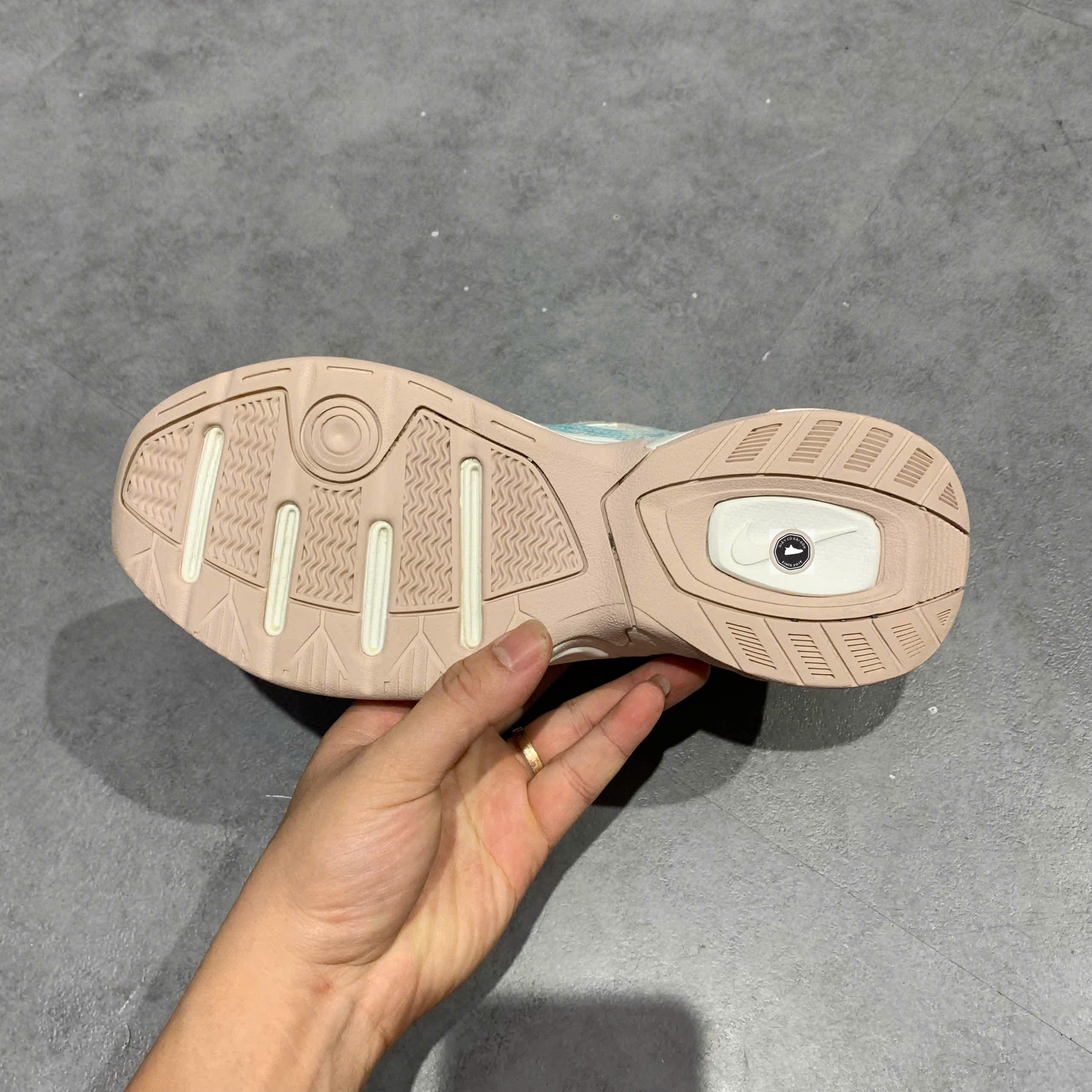 🔥 NIKE M2K TEKNO “IRIDESCENT” – SIZE 36.5 – PVN23963 – CHÍNH HÃNG