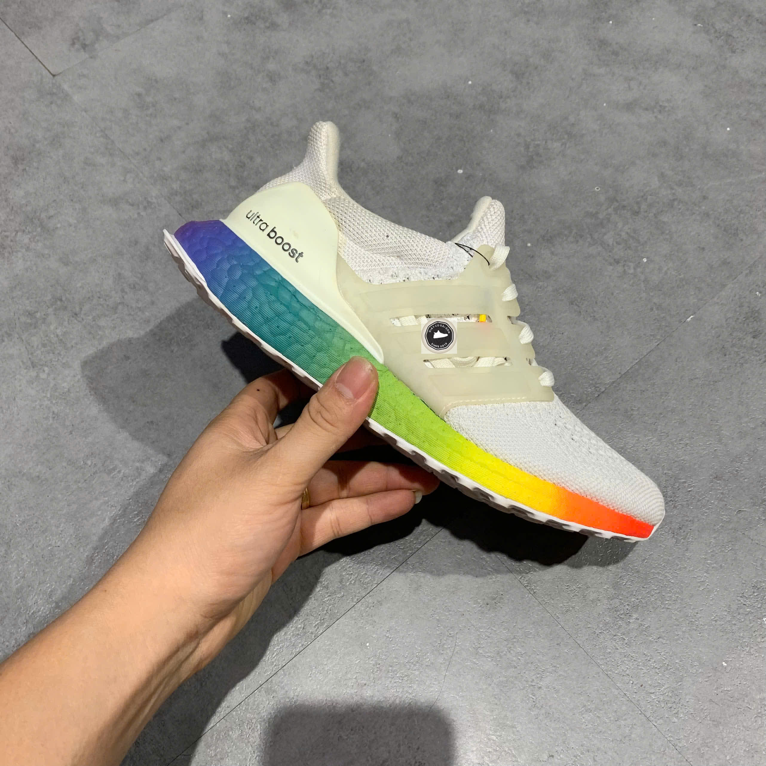 🔥 ADIDAS ULTRABOOST 4.0 “WHITE RAINBOW” – SIZE 36 2/3 – PVN23963 – CHÍNH HÃNG