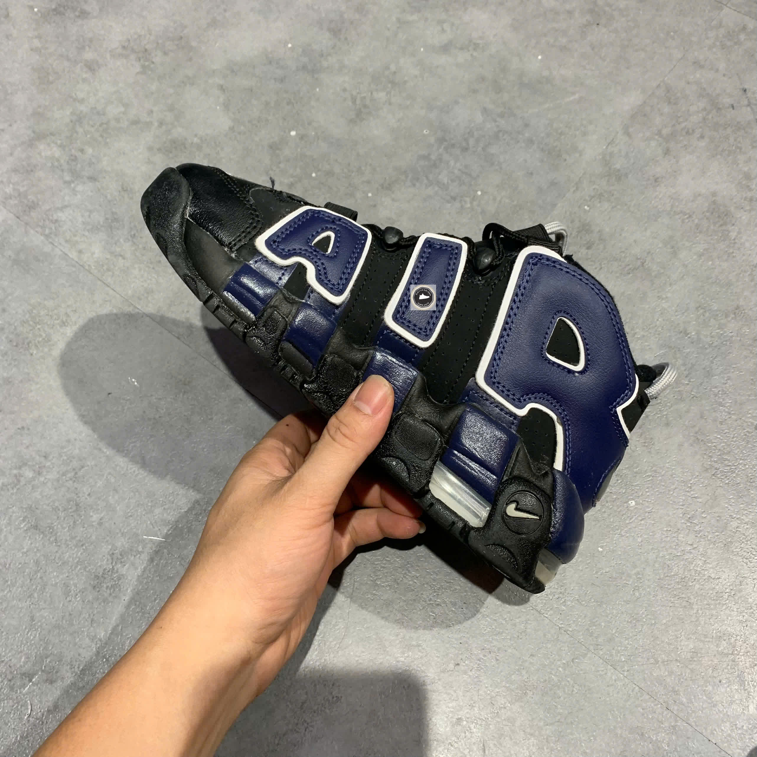 🔥 NIKE AIR MORE UPTEMPO GS “SPLIT ALTERNATES” – SIZE 36 – PVN23999 – CHÍNH HÃNG