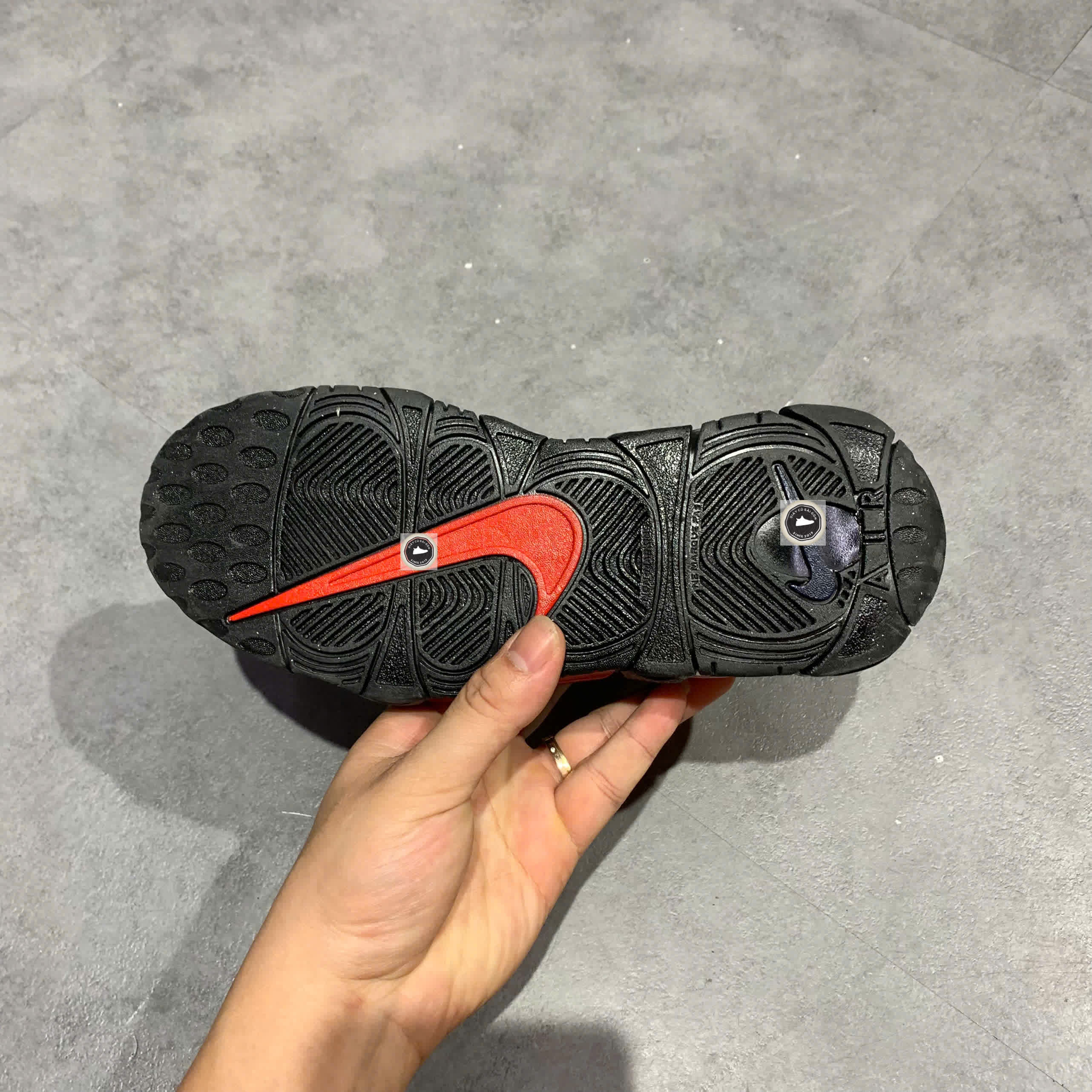 🔥 NIKE AIR MORE UPTEMPO GS “SPLIT ALTERNATES” – SIZE 36 – PVN23999 – CHÍNH HÃNG