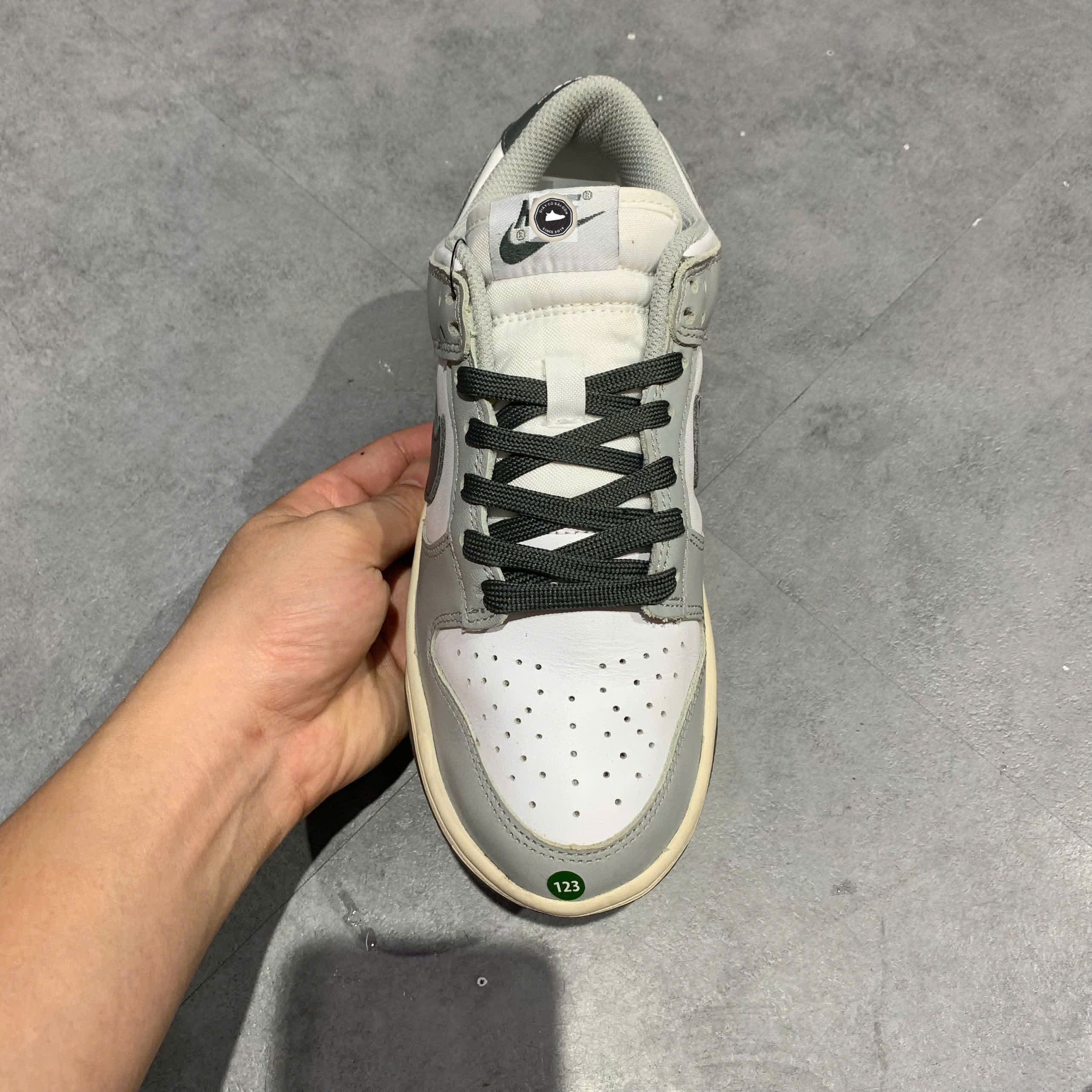 🔥 NIKE DUNK LOW “LIGHT SMOKE GREY” – SIZE 36.5 – PVN23995 – CHÍNH HÃNG