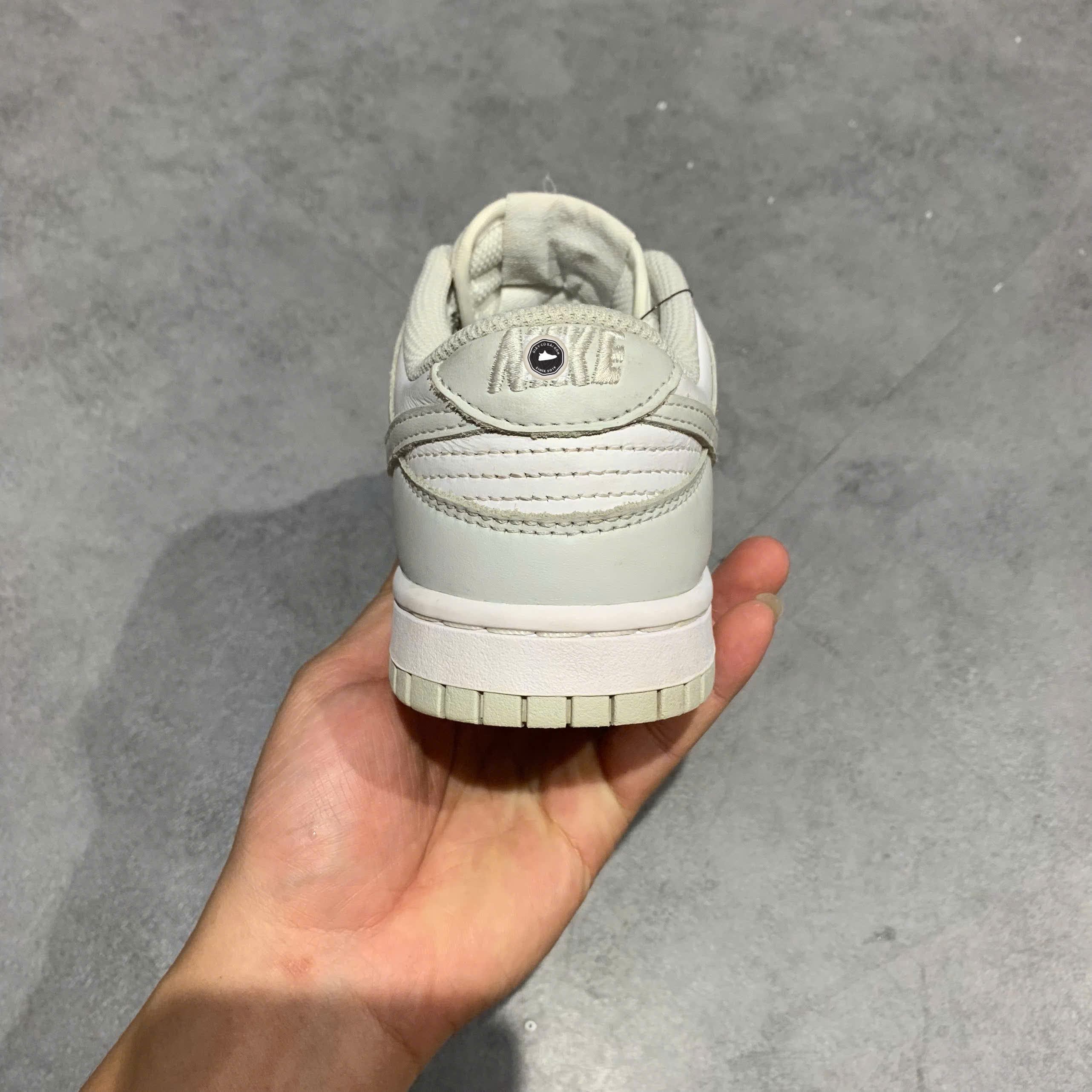 🔥 NIKE DUNK LOW “PHOTON DUST” – SIZE 36.5 – PVN23845 – CHÍNH HÃNG