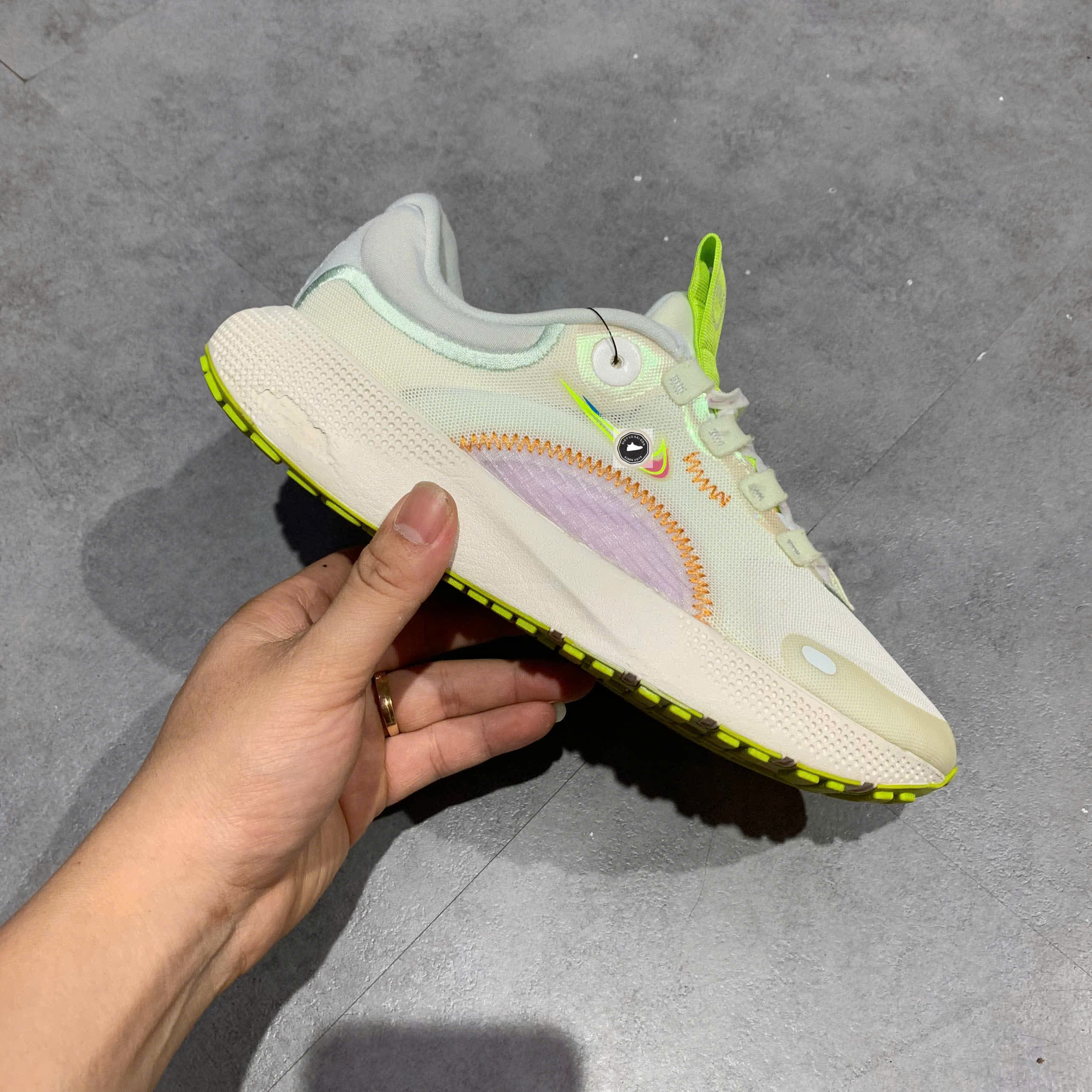 🔥 NIKE REACT ESCAPE RUN – SIZE 36.5 – PVN23771 – CHÍNH HÃNG