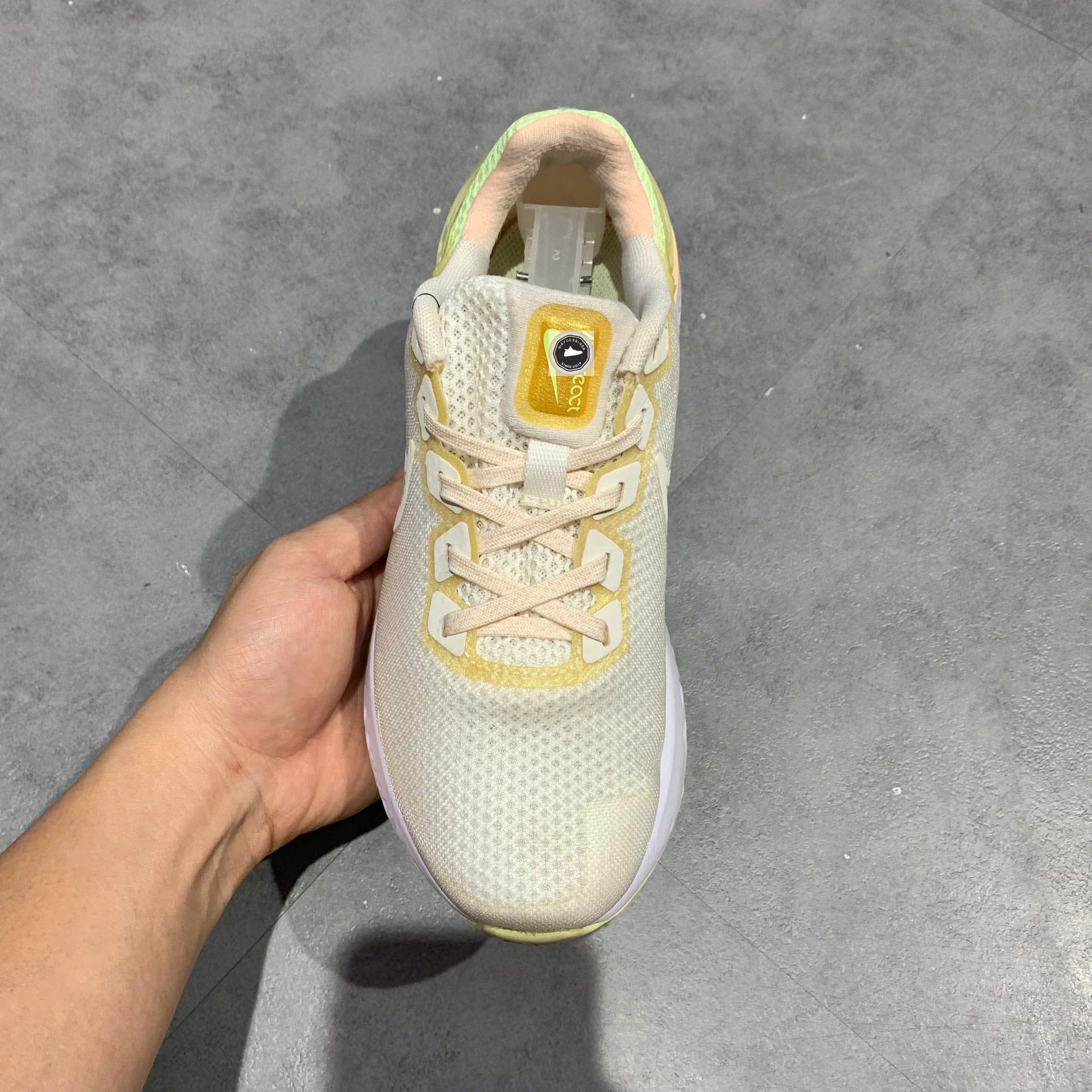 🔥 NIKE LEGEND REACT 3 ‘BARELY VOLT’ – SIZE 37.5 – PVN23927 – CHÍNH HÃNG