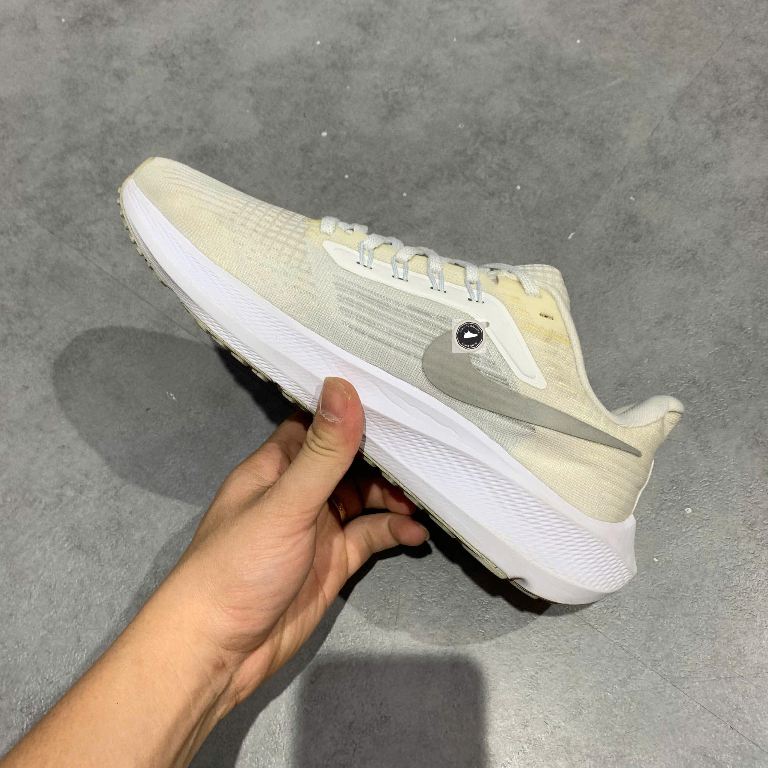 🔥 NIKE AIR ZOOM PEGASUS 39 ‘WHITE PURE PLATINUM’ – SIZE 38.5 – PVN23719 – CHÍNH HÃNG