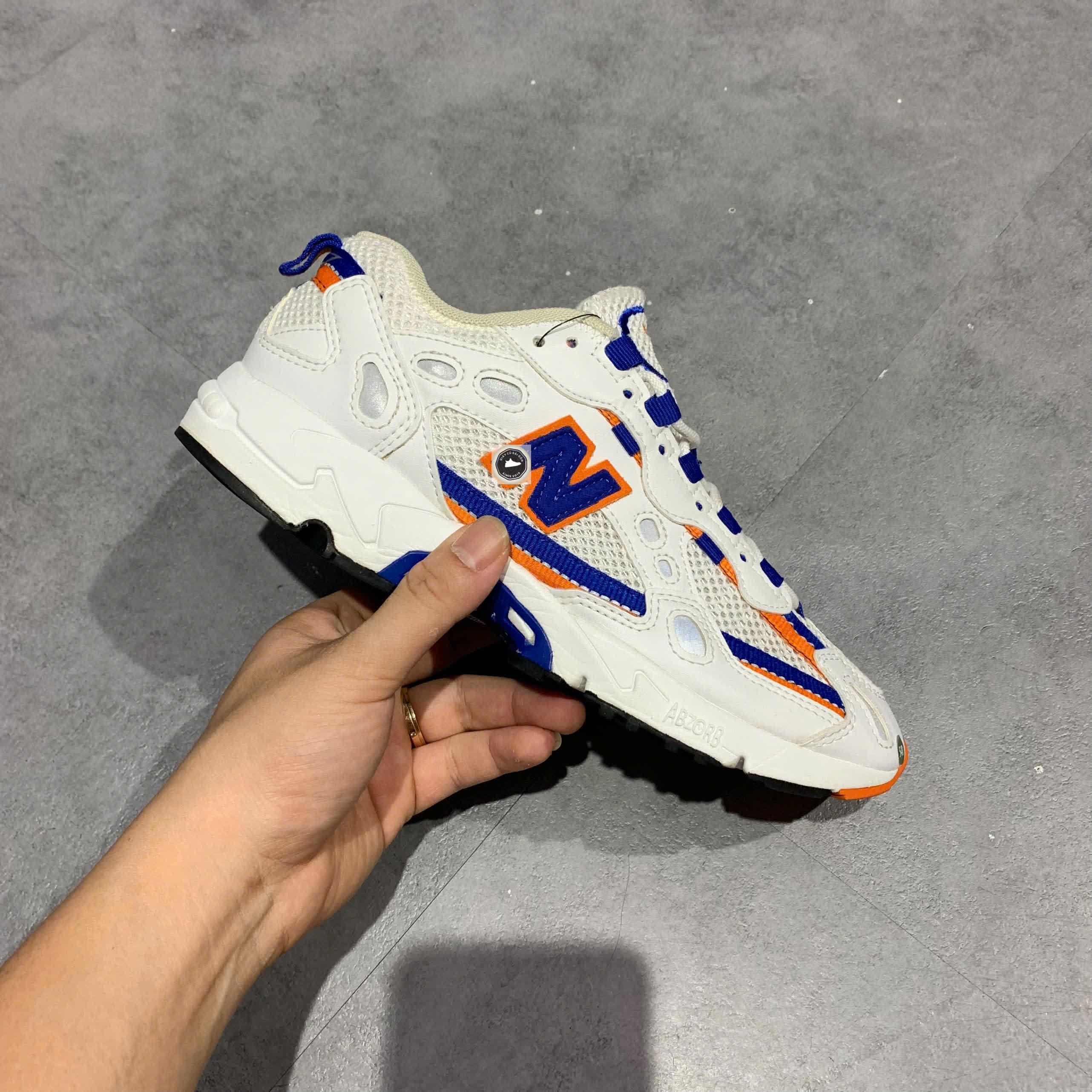 🔥 Giày New Balance 827 ‘Blue Orange’ ML827AAA – SIZE 38.5 – PVN23792 – CHÍNH HÃNG