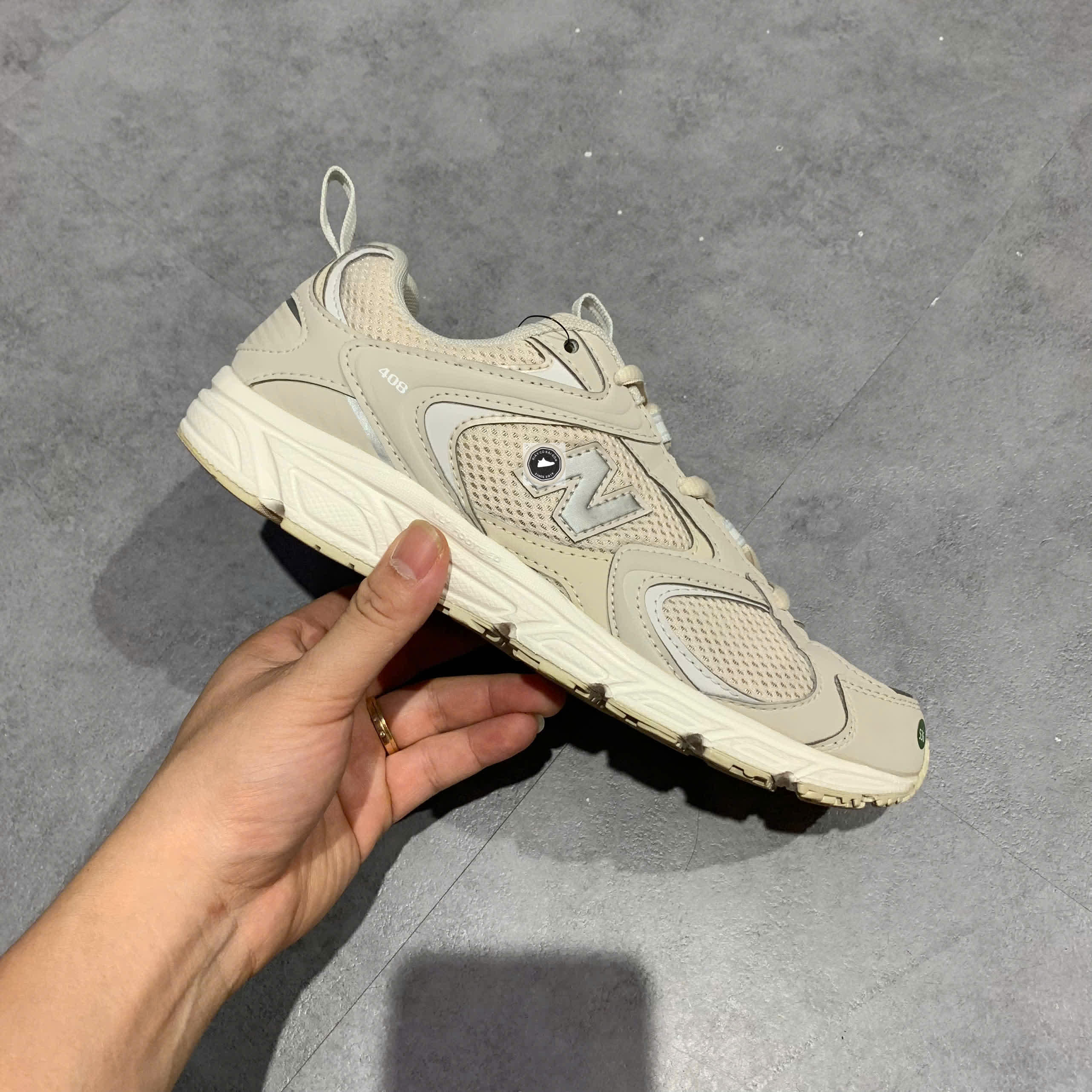 🔥 New Balance 408 Beige/Gray (ML408D) – SIZE 39.5 – PVN23813 – CHÍNH HÃNG