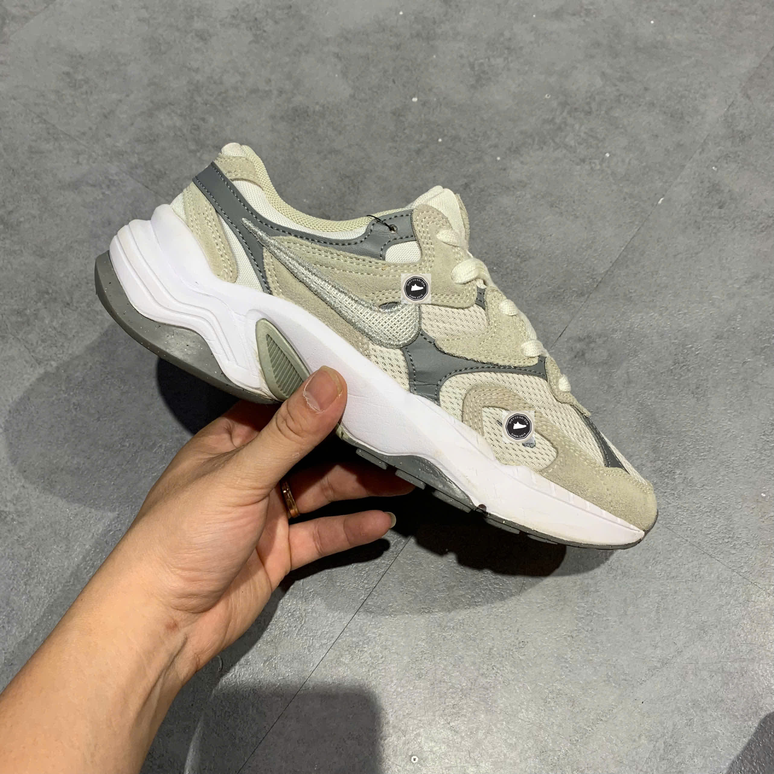 🔥 NIKE AL8 FJ3794-101 – SIZE 38 – PVN23888 – CHÍNH HÃNG