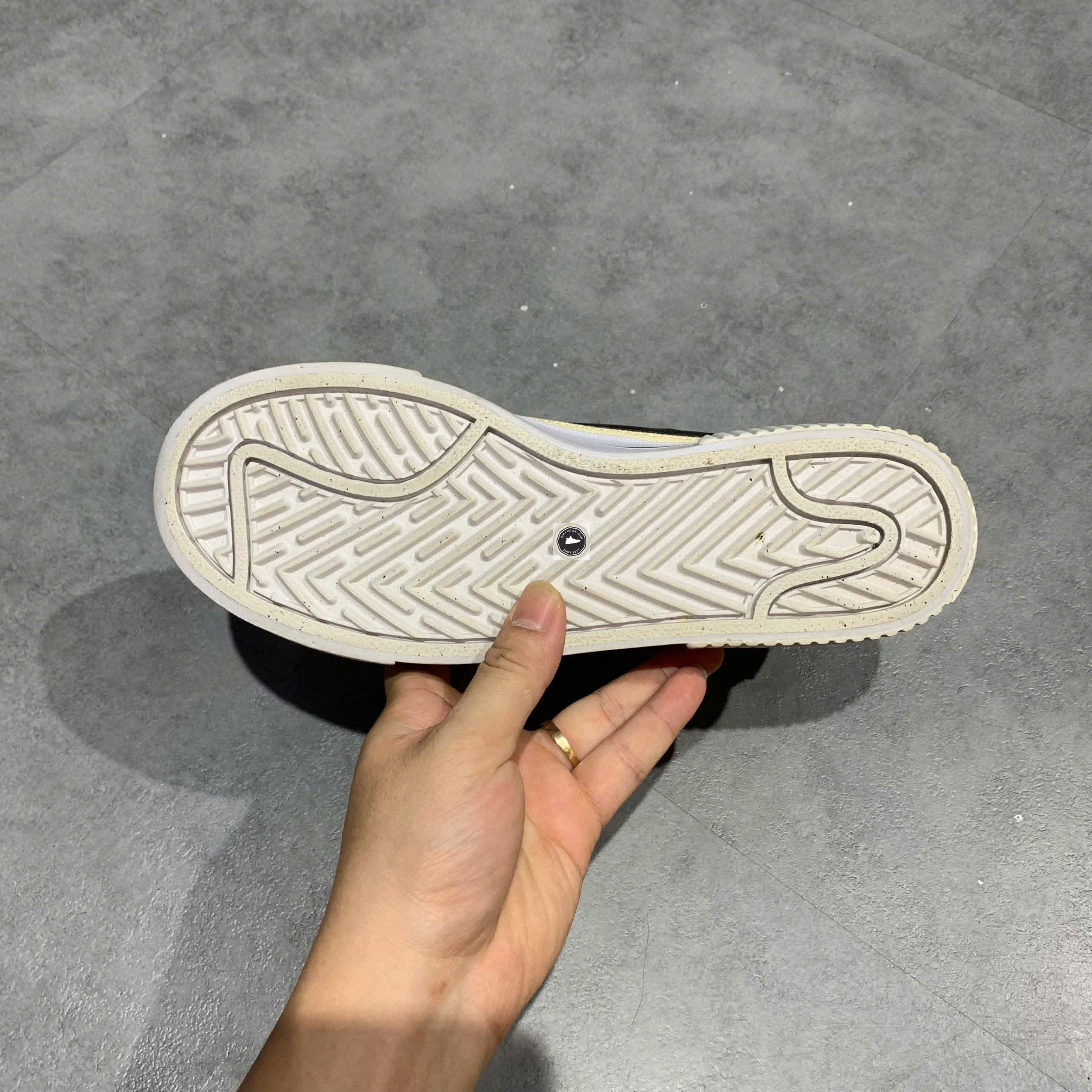 🔥 NIKE COURT LEGACY LIFT – DM7590-100 – SIZE 38.5 – PVN23228 – CHÍNH HÃNG