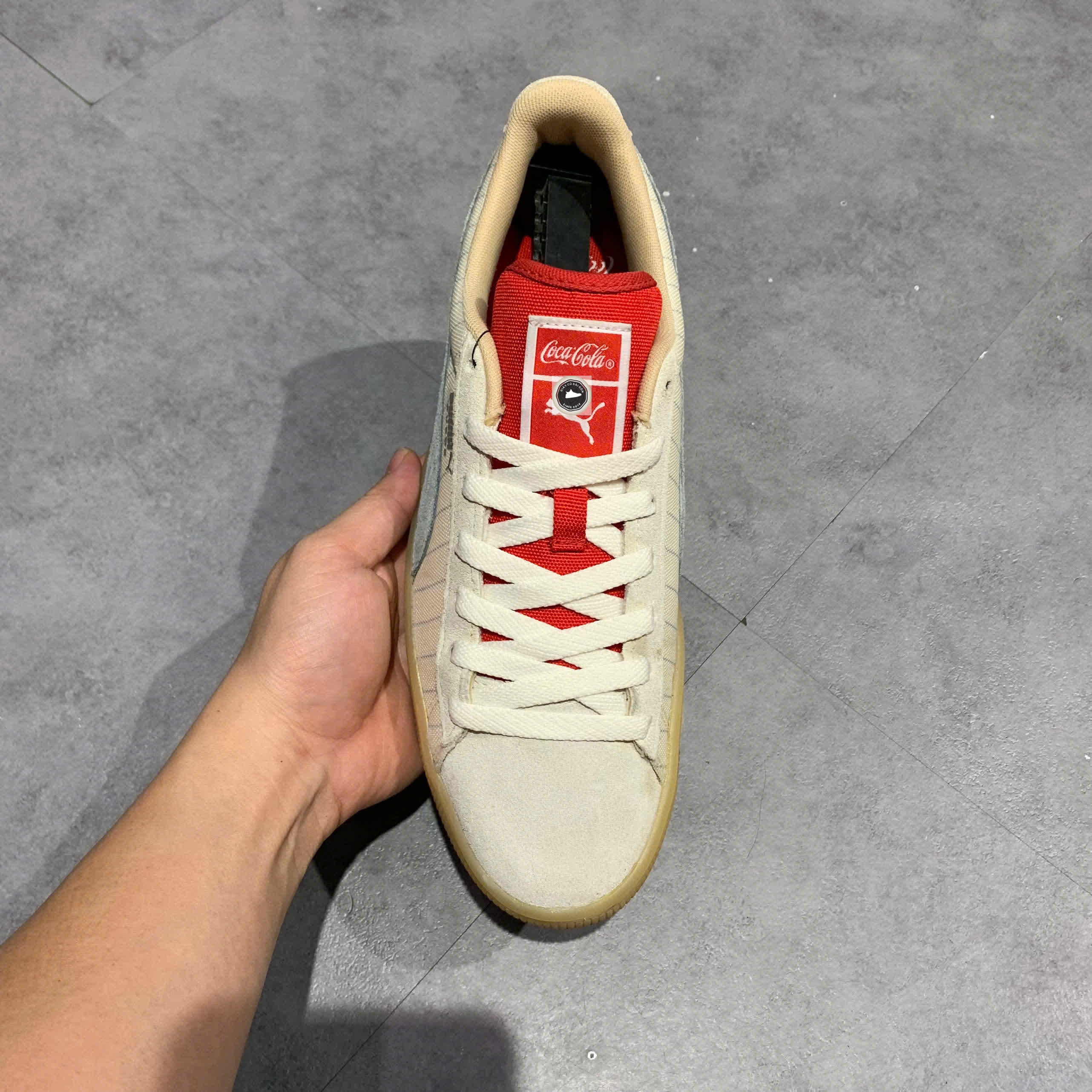 🔥 PUMA SUEDE COCA-COLA ‘IVORY GLOW SLATE’ – SIZE 40 – PVN24770 – CHÍNH HÃNG
