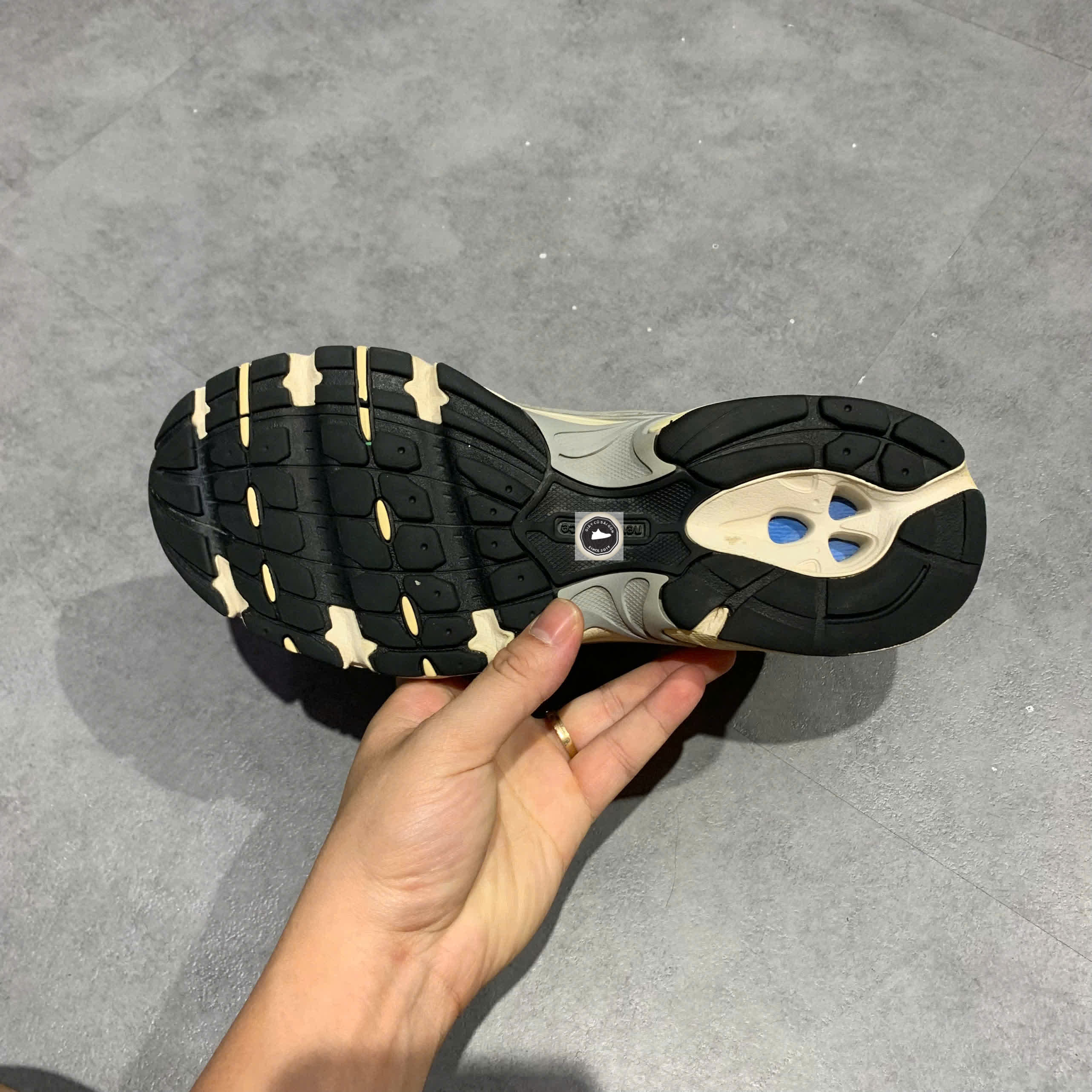 🔥 NEW BALANCE 530 SILVER GREY – SIZE 40 – PVN24985 – CHÍNH HÃNG