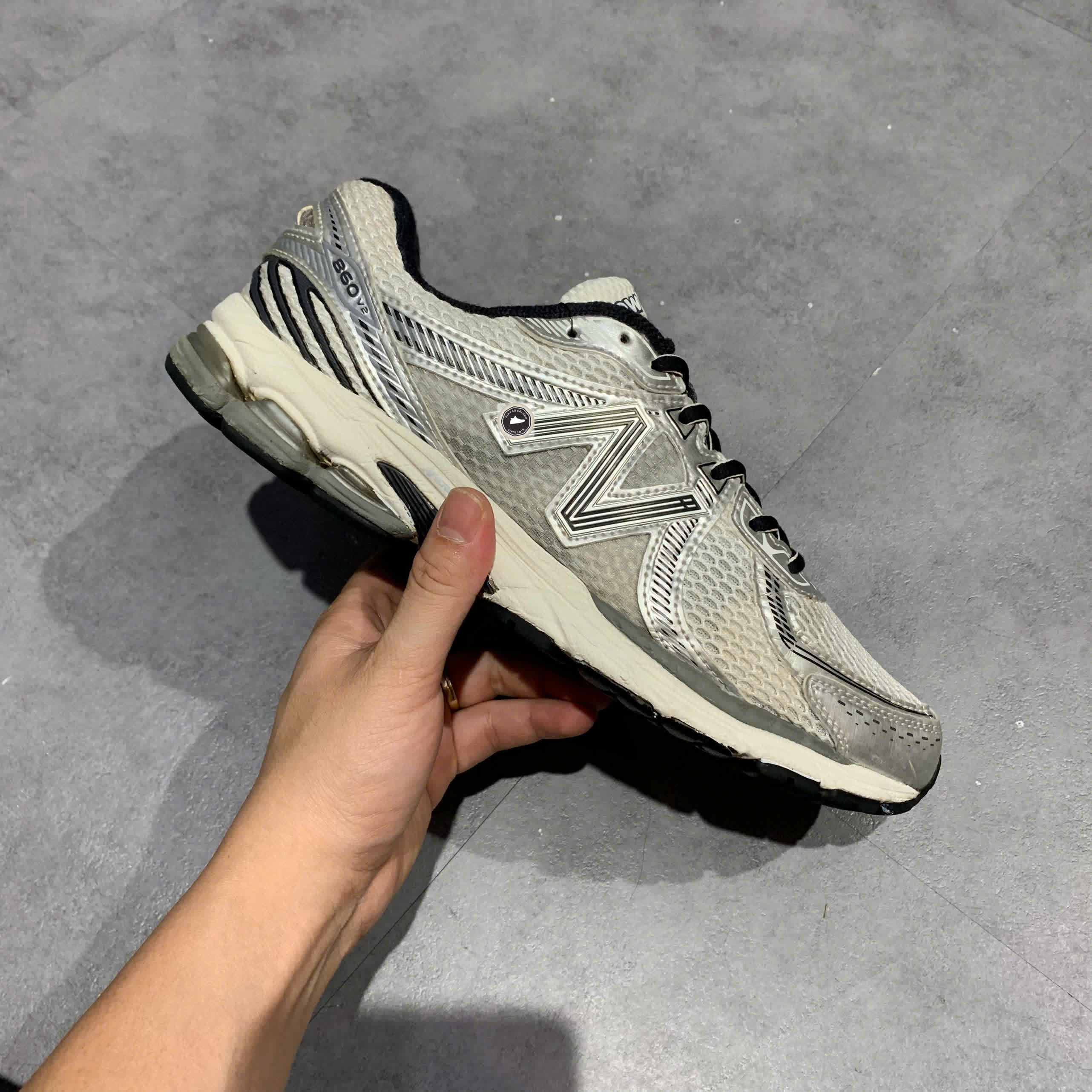 🔥 NEW BALANCE 860V2 OPTIC WHITE ML860GB2 – SIZE 42.5 – PVN25013 – CHÍNH HÃNG