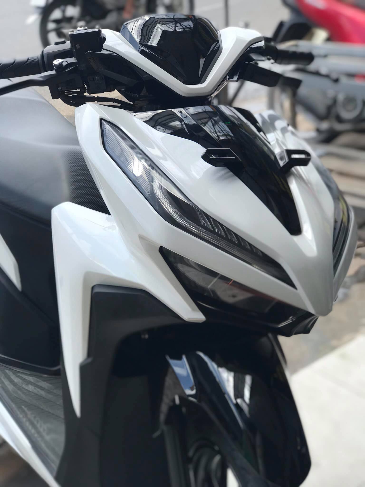 TRẮNG 1K