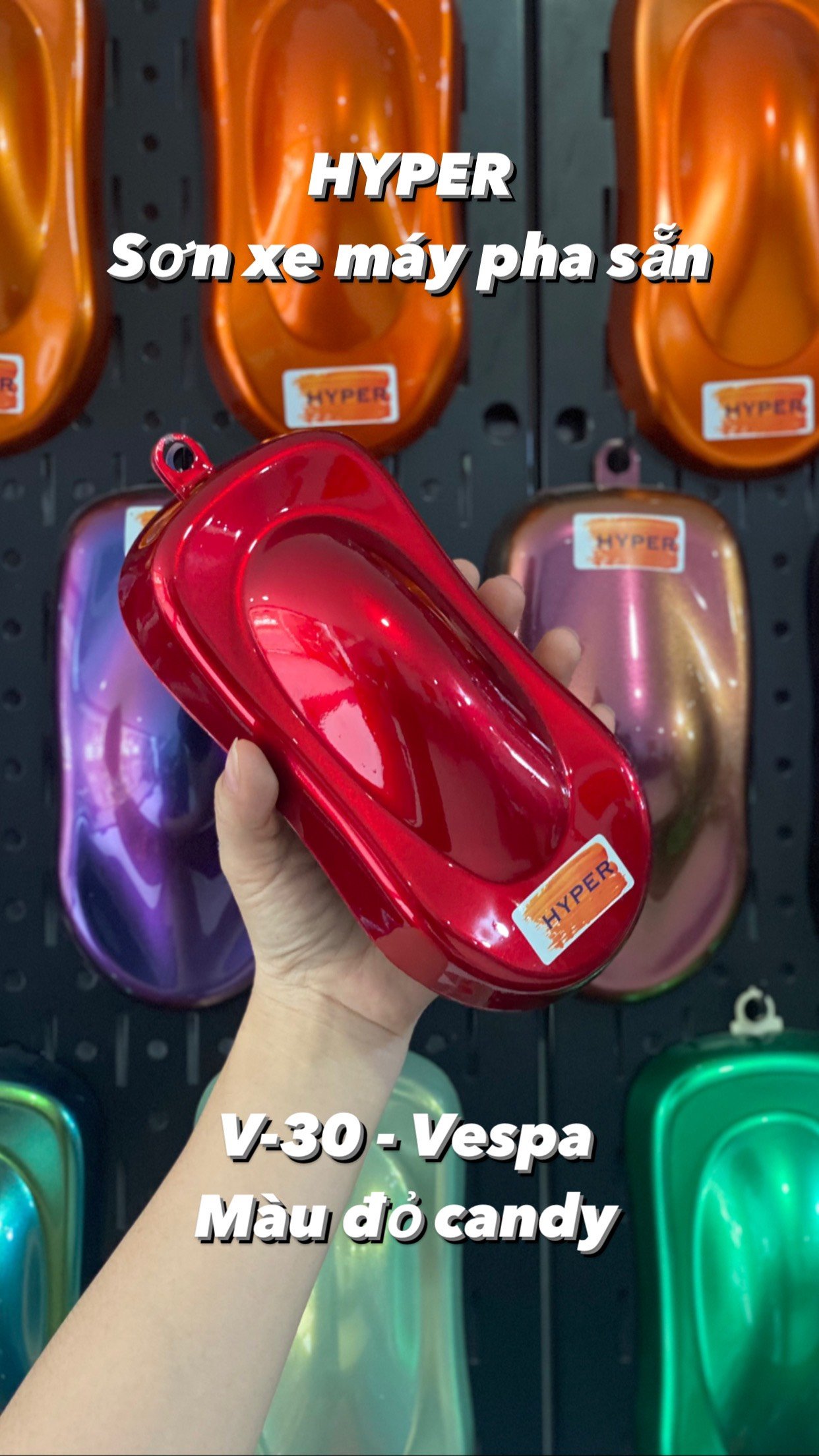 V-30 - Vespa màu đỏ cherry 2019