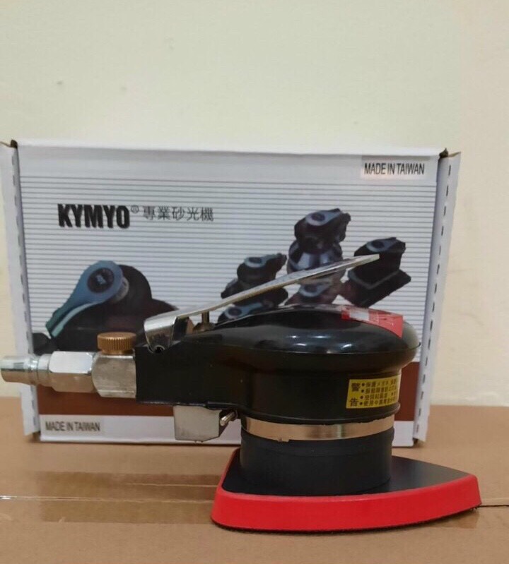 Máy chà nhám đế tam giác