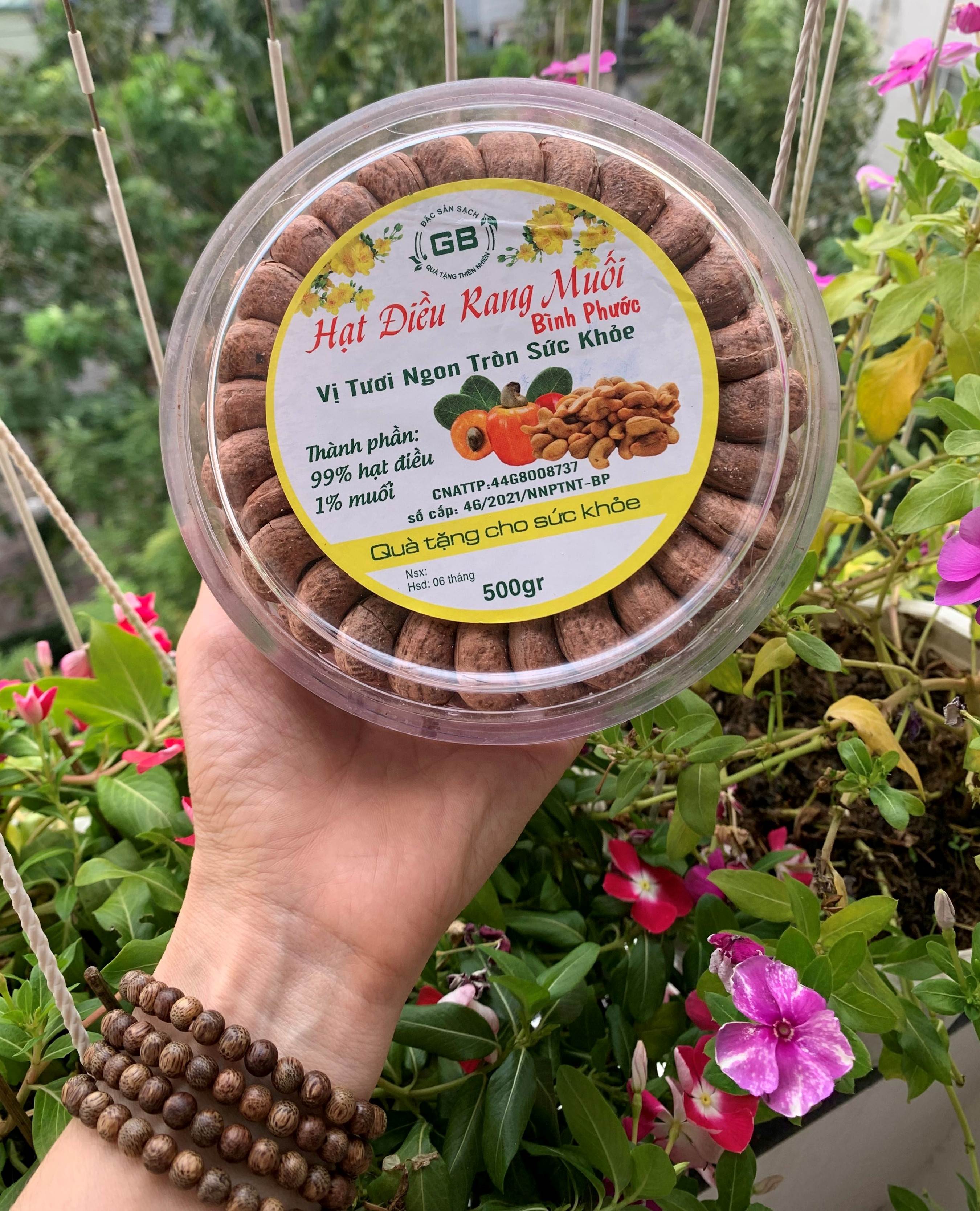 Hạt điều rang muối xếp hoa (500gram)