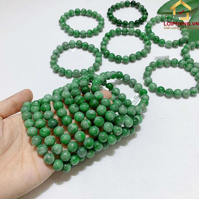 Vòng đá Cẩm Thạch