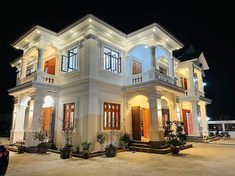 Bao nhiêu tuổi làm nhà đẹp nhất?
