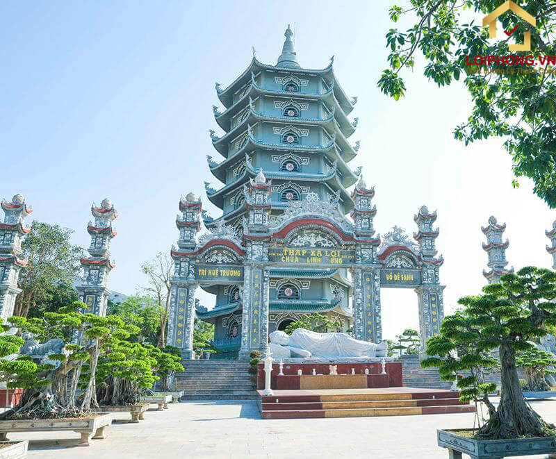 Tháp Xá lợi chùa Linh Ứng Ngũ Hành Sơn