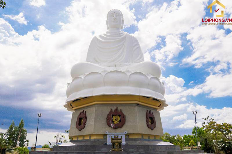 Tượng Kim Thân Phật Tổ - Pho tượng Phật lớn nhất Việt Nam