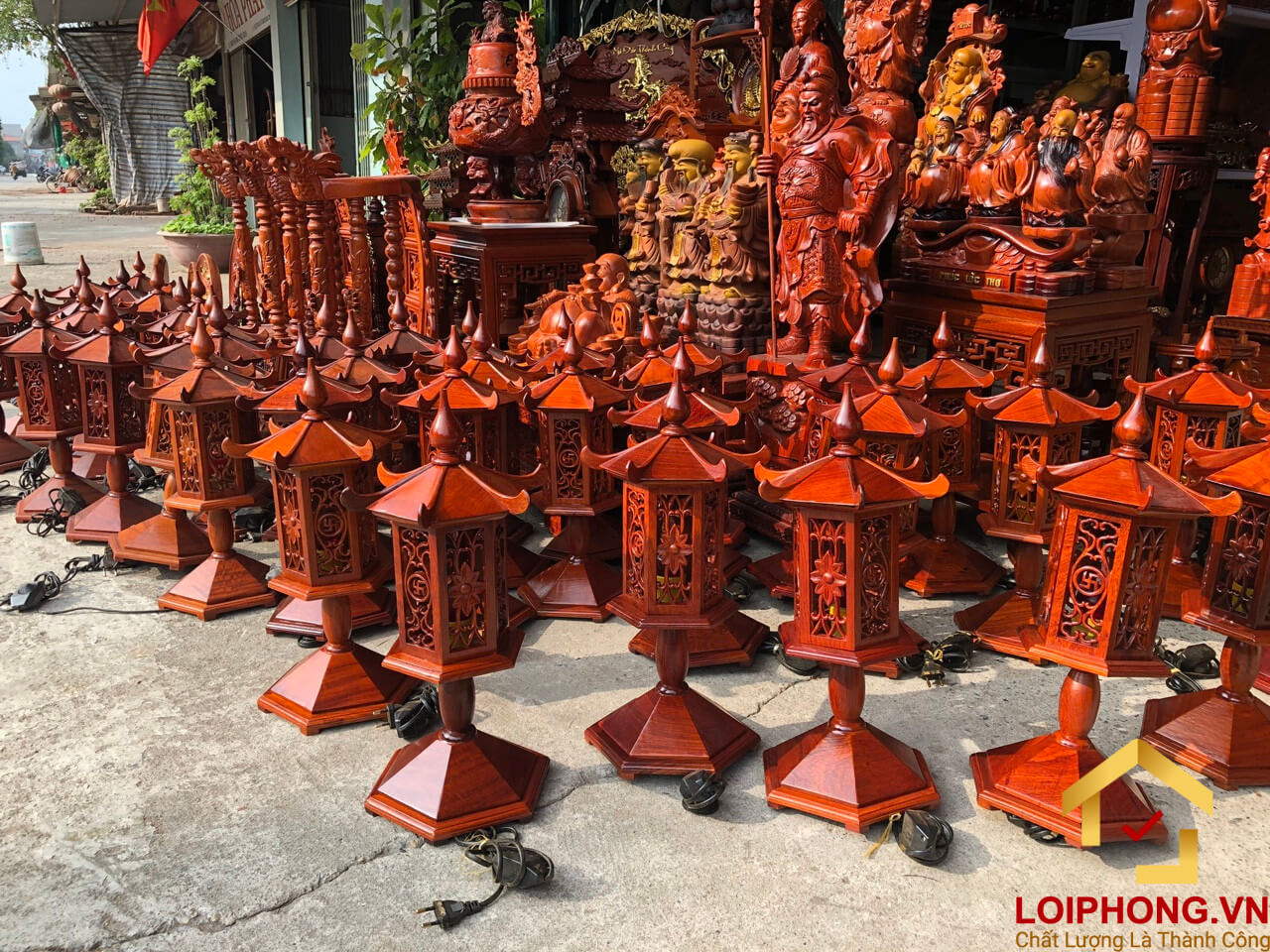 Đồ thờ cúng đa dạng chất liệu và mẫu mã
