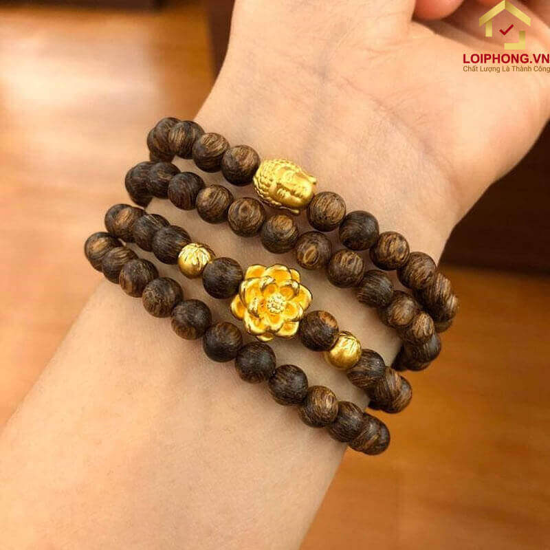 Lượng tinh dầu có trong gỗ Trầm sẽ quyết định nhiều tới giá bán của sản phẩm vòng tay