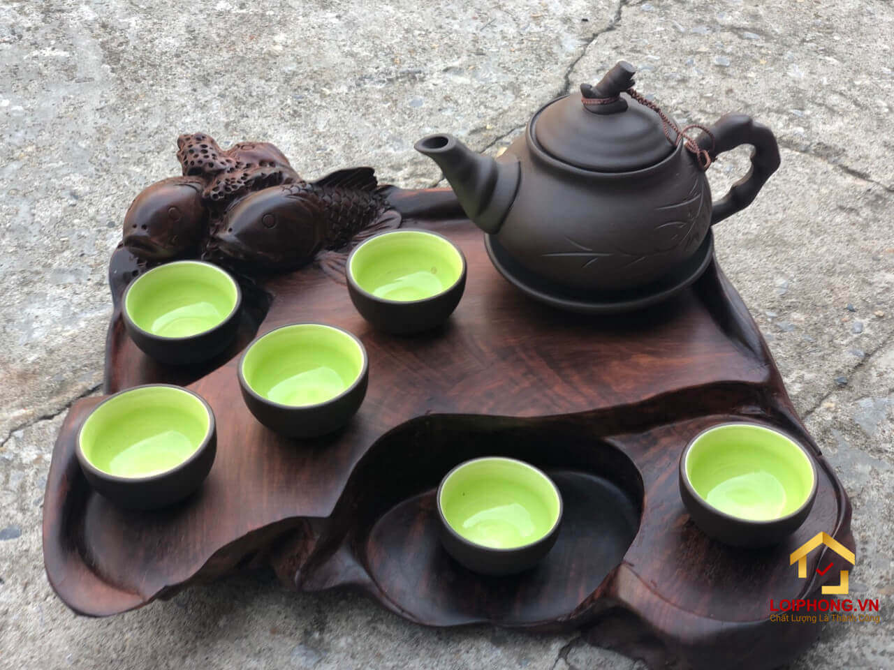 9. Khay trà gỗ trắc nguyên khối 31 x 36 x 10 cm