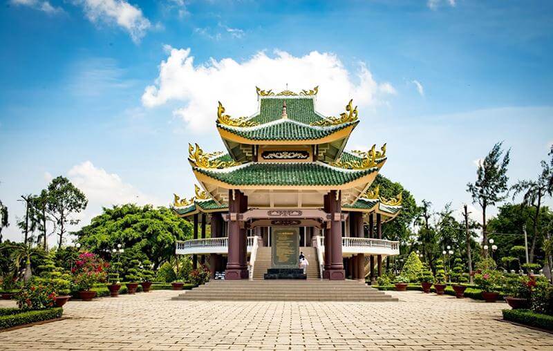 Đền thờ nhà thơ Nguyễn Đình Chiểu tại Bến Tre