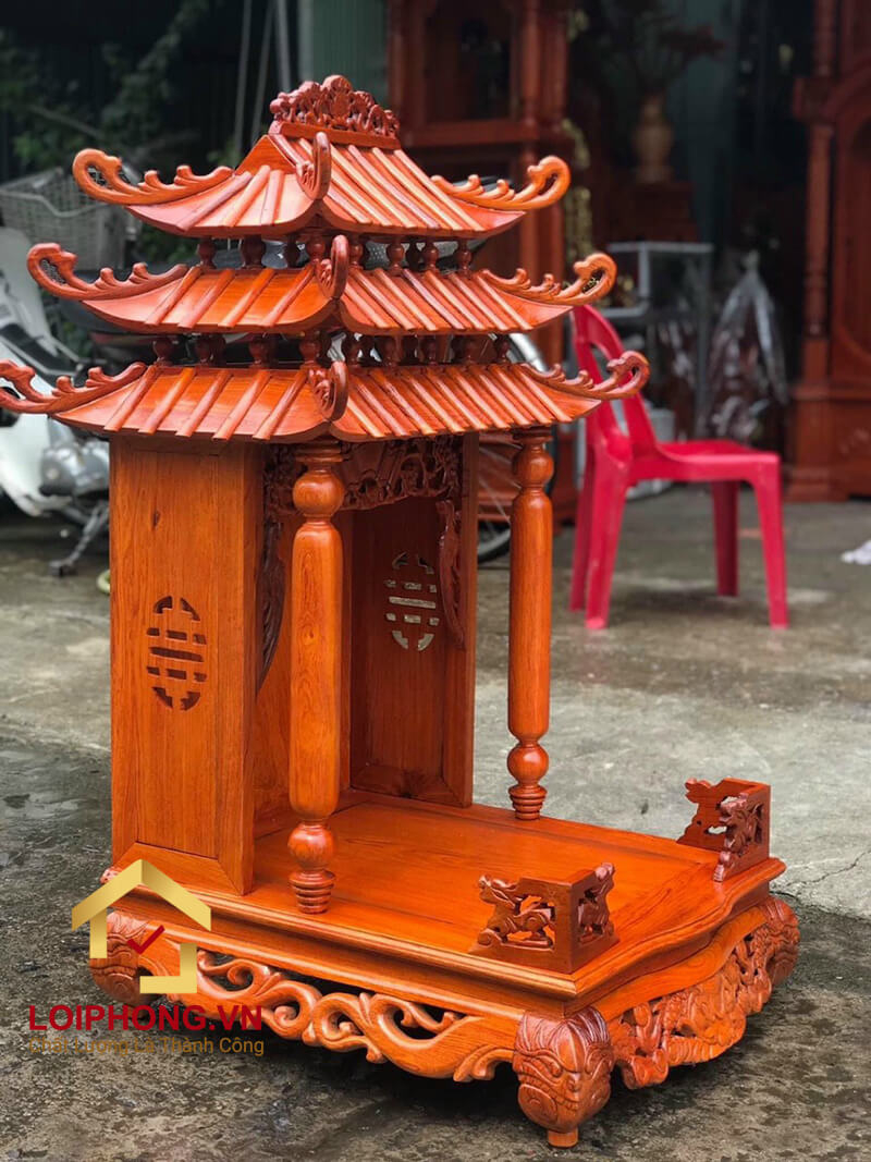 Bàn thờ Ông Địa Thần Tài ba mái trơn đục rồng 47x57x100 cm