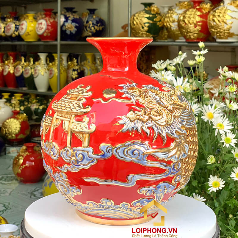 Bình hút tài lộc cá chép hóa rồng vẽ vàng màu vàng, xanh, đỏ cao 22 cm – 25 cm
