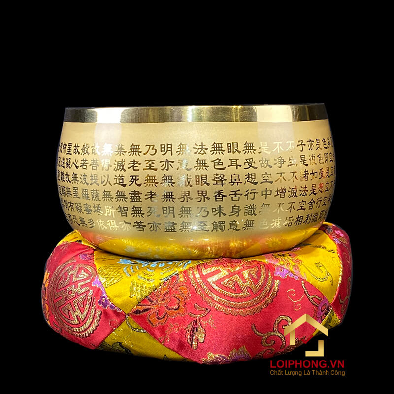 Chuông đồng dày chữ Phật và bát nhã tâm kinh kích thước 9cm - 30cm