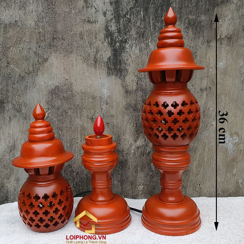 Đèn thờ quả dứa bằng gỗ màu cánh gián cao 36 - 41 - 48 cm