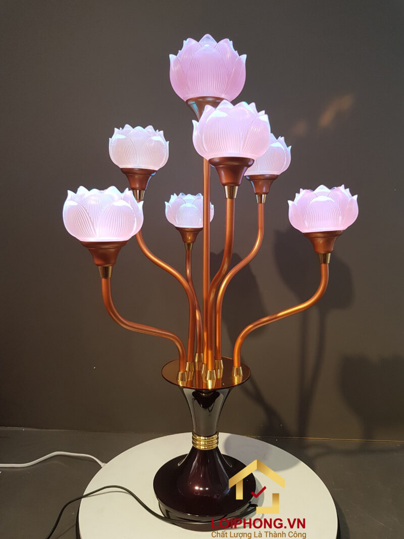 Đèn thờ hoa sen 7 bông bằng lưu ly cao cấp cao 76 cm