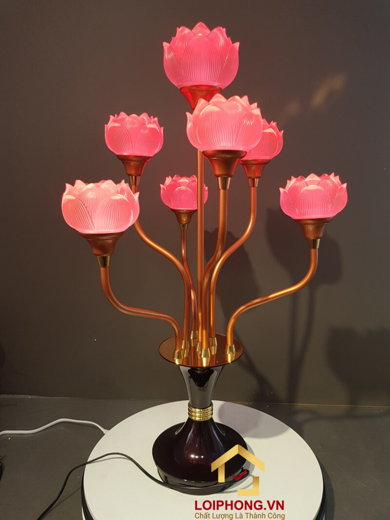 Đèn thờ hoa sen 7 bông bằng lưu ly cao cấp cao 76 cm
