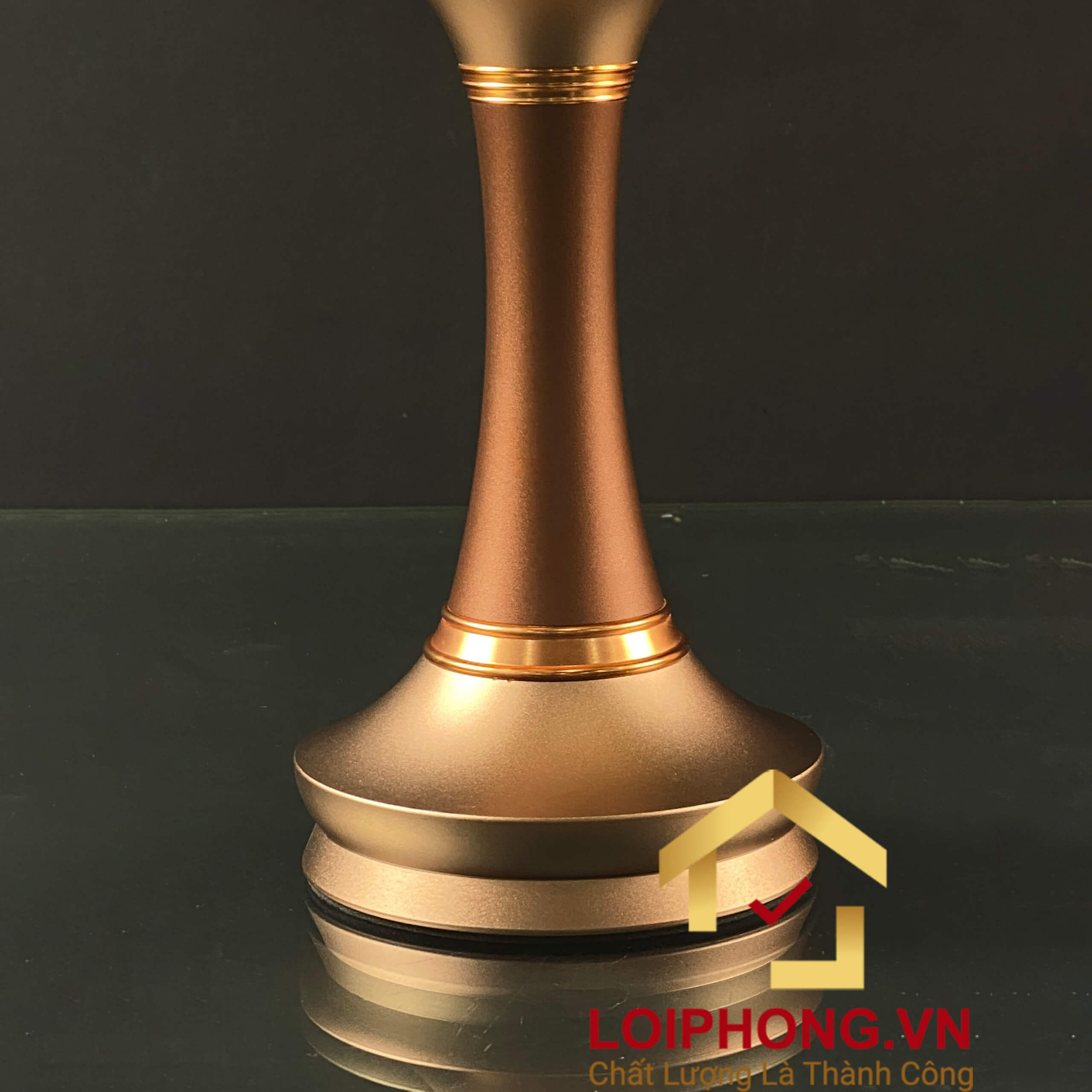 Đèn Thờ Hoa Sen Búp Lưu Ly Thân Hợp Kim Đồng cao cấp