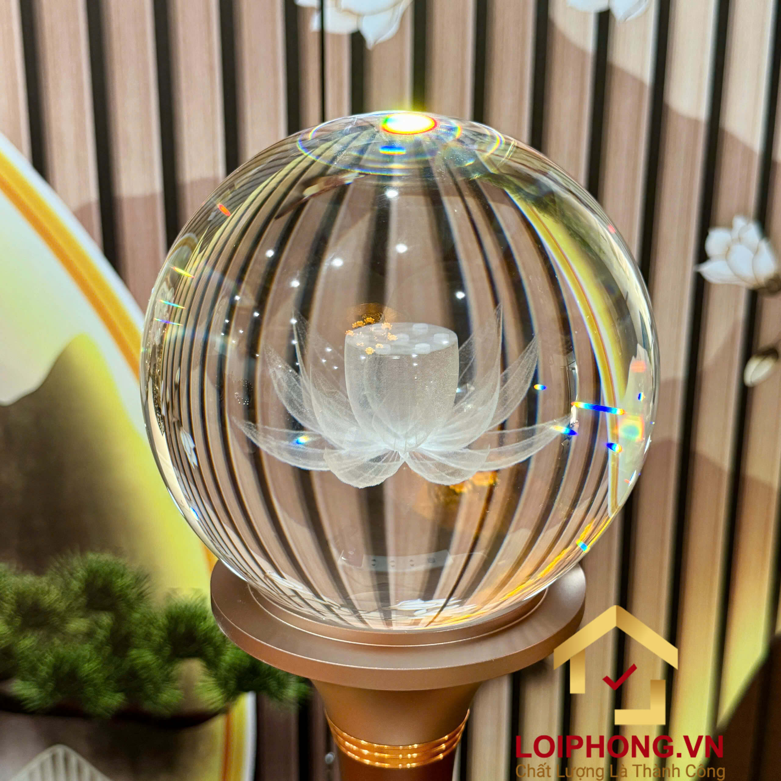 Đèn Cầu Hoa Sen Thân Đồng In Hoa Sen Hồng