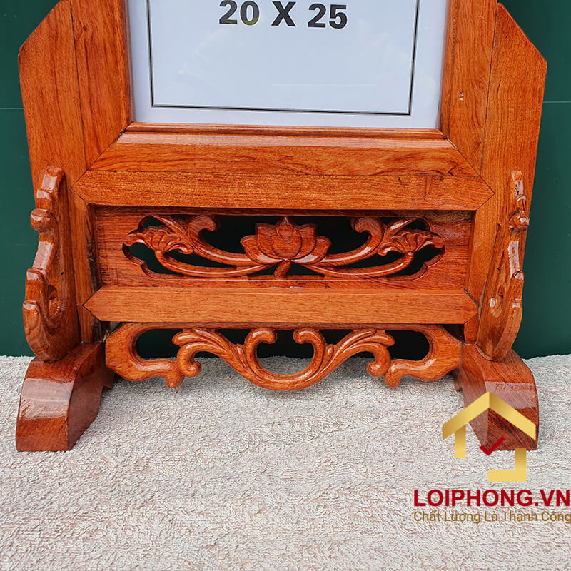 Khung ảnh thờ gỗ hương kiểu dáng đơn giản kích thước ảnh 20x25 cm