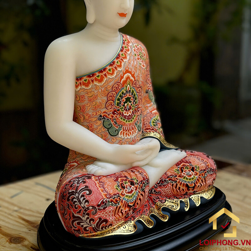 Tượng Phật Thích Ca Tĩnh Tâm Bằng Ngọc Hán Bạch Vẽ Gấm Cao 40cm (Tổng Đế 48cm)