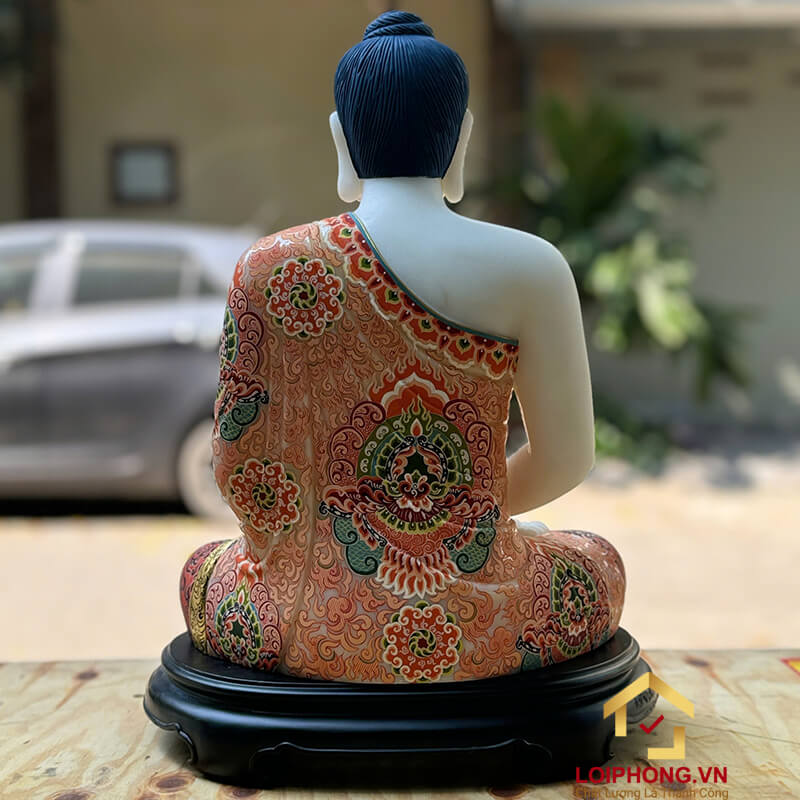 Tượng Phật Thích Ca Tĩnh Tâm Bằng Ngọc Hán Bạch Vẽ Gấm Cao 40cm (Tổng Đế 48cm)