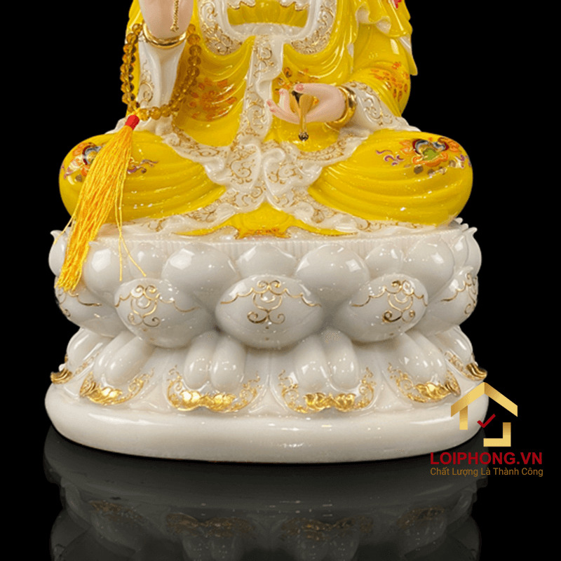 Tượng Phật Quan Âm bằng bột đá áo vàng vẽ gấm viền vàng cao 40 cm